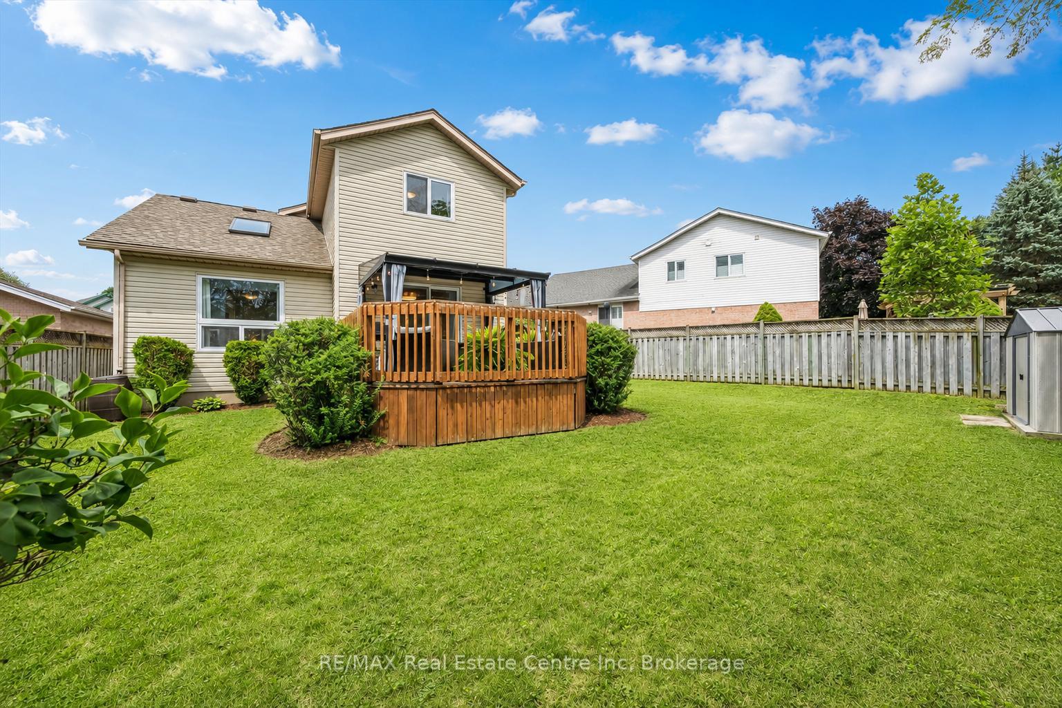 Photo 21 of 20 Pratt Place, Cambridge, Hespeler Village — HOMEH