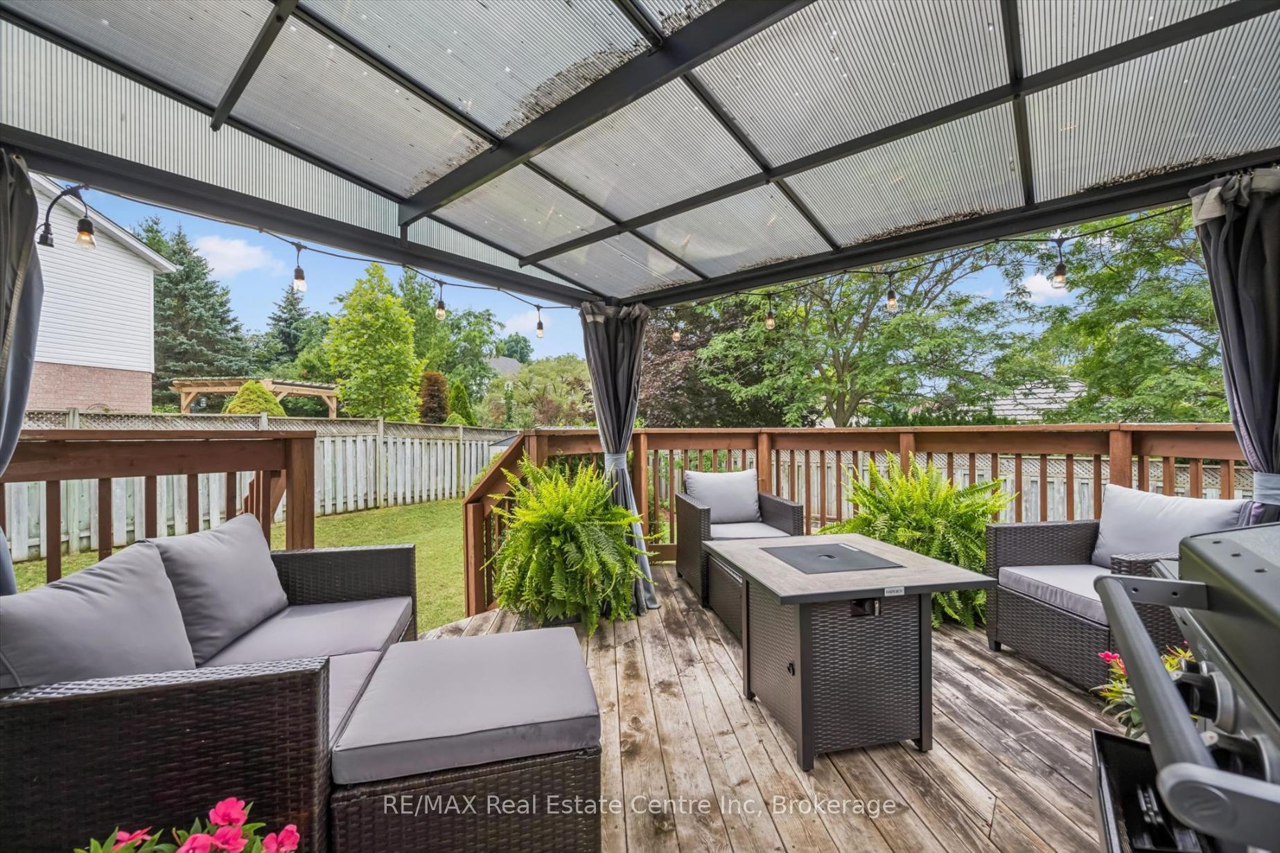 Photo 23 of 20 Pratt Place, Cambridge, Hespeler Village — HOMEH