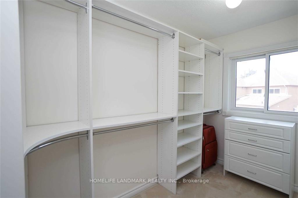 Photo 19 of 4887 Natkarni Crescent, Mississauga, East Credit — HOMEH