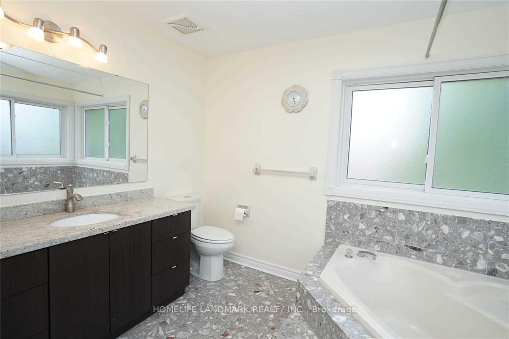 Photo 20 of 4887 Natkarni Crescent, Mississauga, East Credit — HOMEH