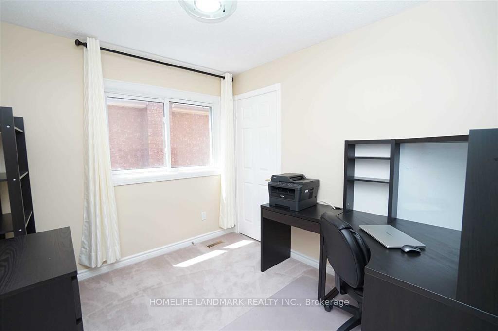 Photo 24 of 4887 Natkarni Crescent, Mississauga, East Credit — HOMEH