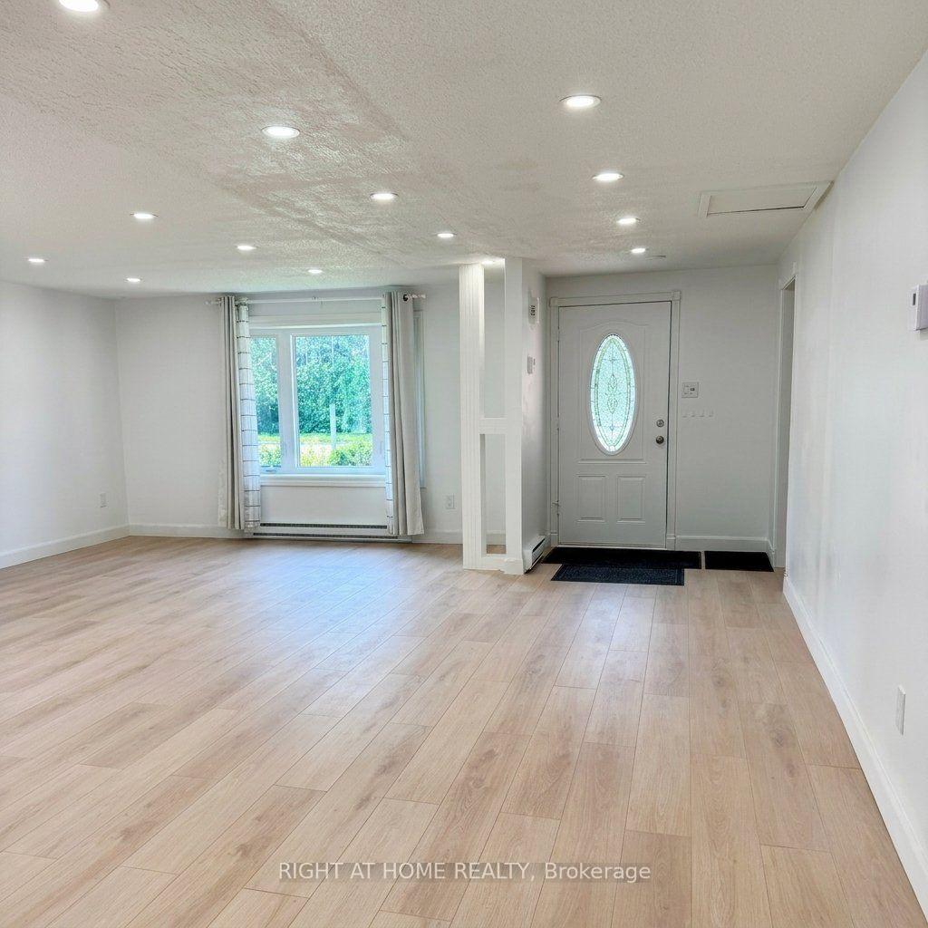 Photo 3 of Unit Main, 321 Sunnidale Road, Barrie, Sunnidale — HOMEH