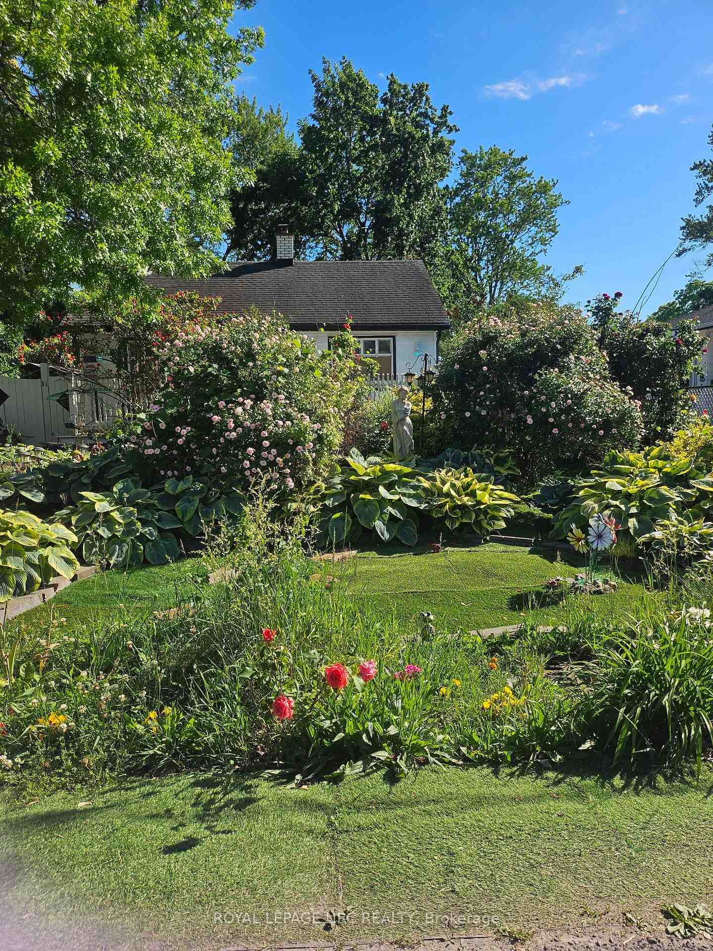 Photo 1 of 7 Vera Street, St. Catharines, Western Hill — HOMEH