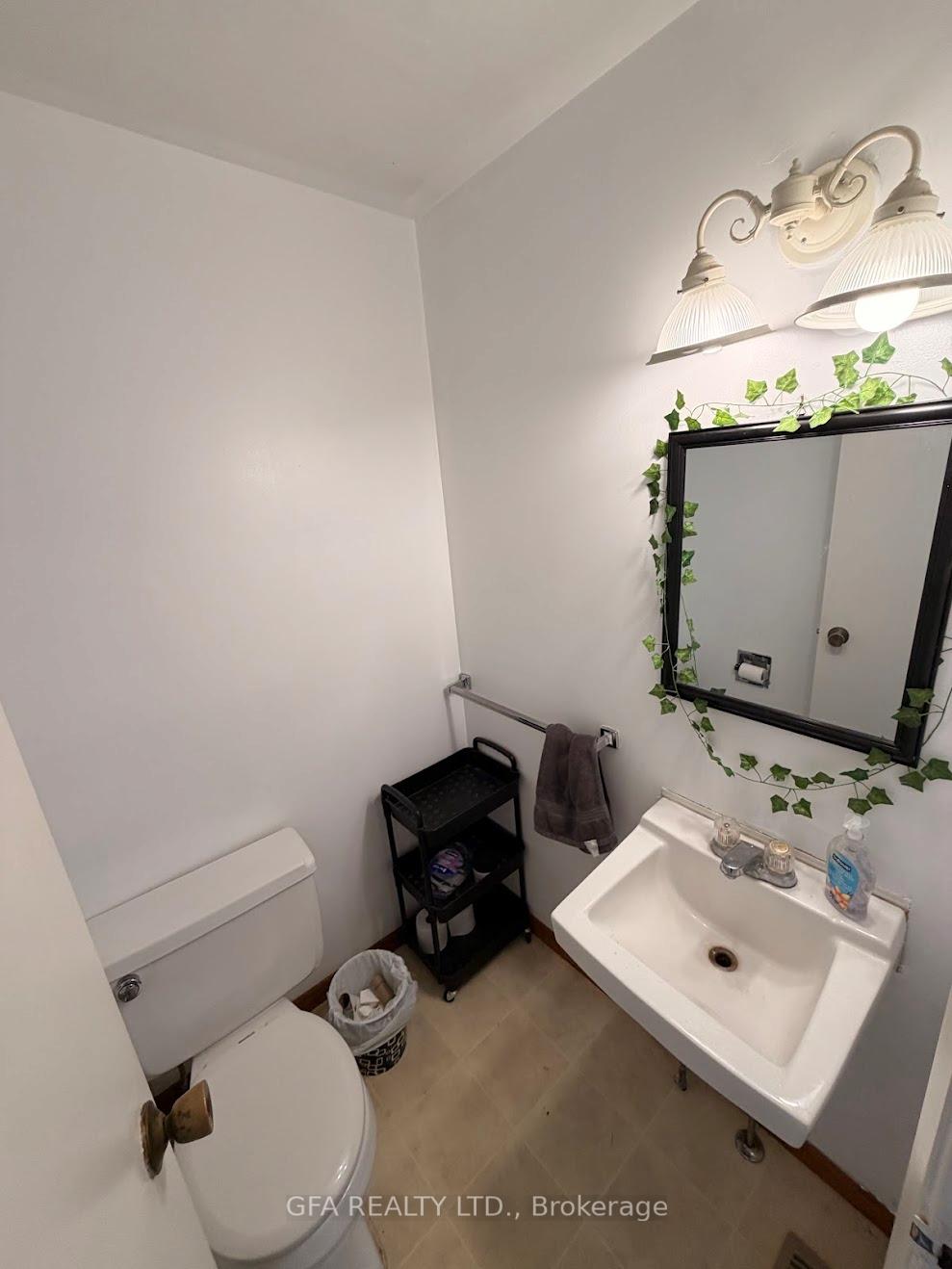Photo 6 of Unit 38, 383 Edinburgh Road S, Guelph, Dovercliffe Park/Old University — HOMEH
