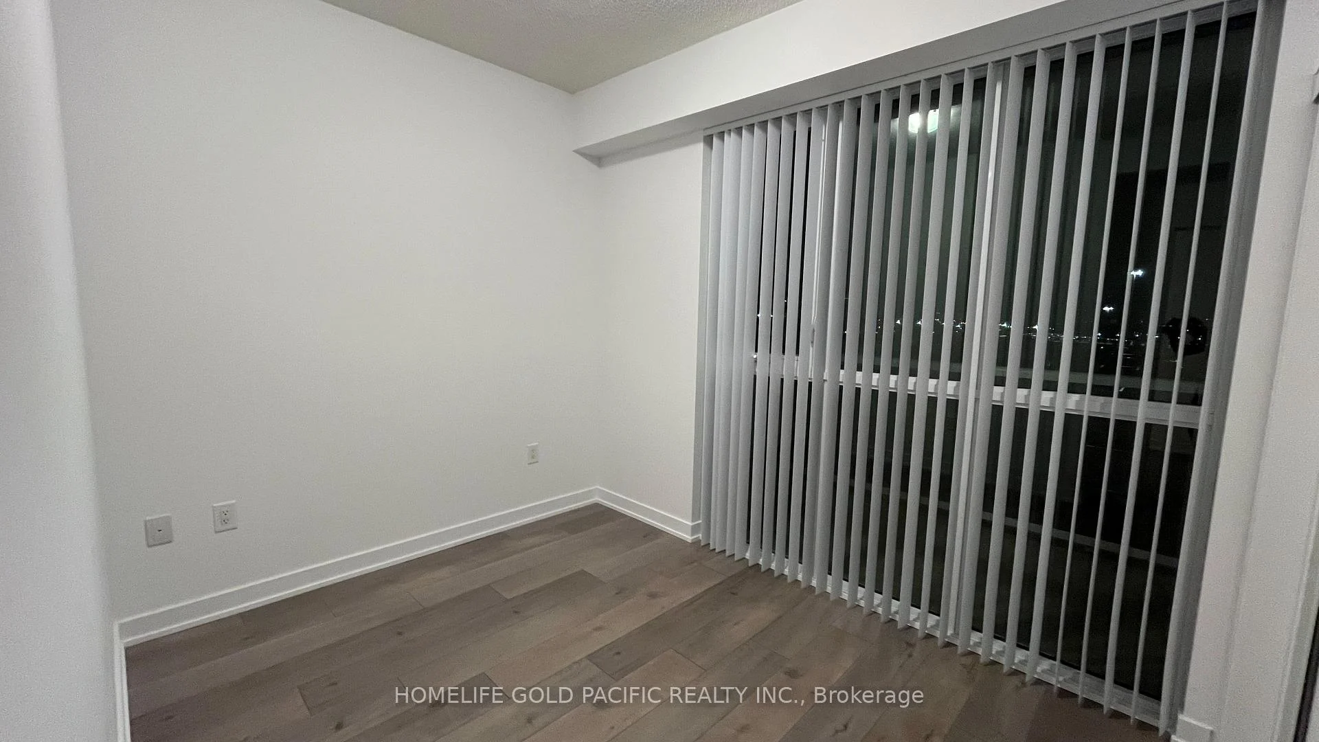 Photo 9 of Unit 705, 39 Honeycrisp Crescent, Vaughan, Concord — HOMEH