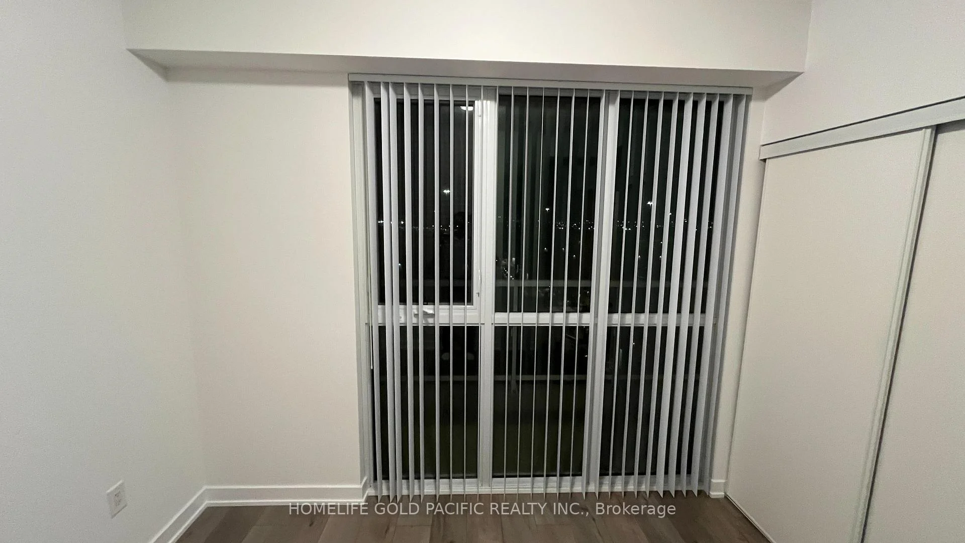 Photo 12 of Unit 705, 39 Honeycrisp Crescent, Vaughan, Concord — HOMEH