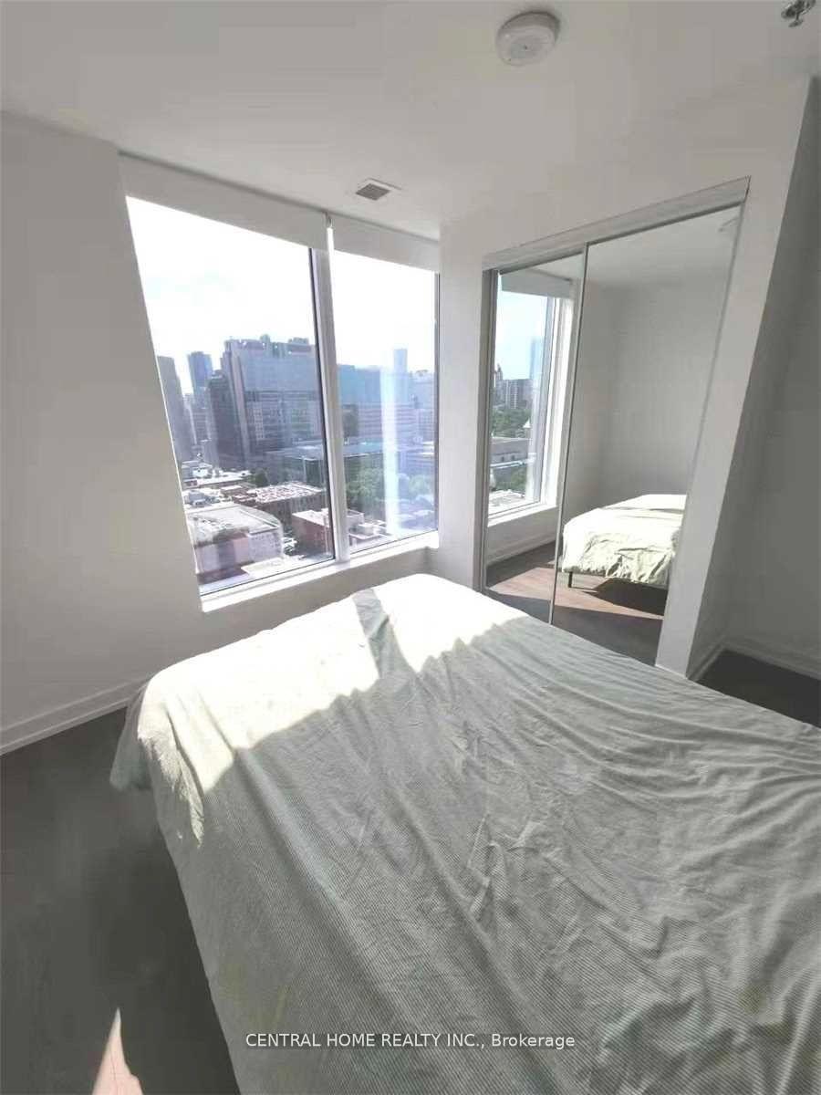 Photo 3 of Unit 1607, 203 College Street, Toronto, Kensington-Chinatown — HOMEH