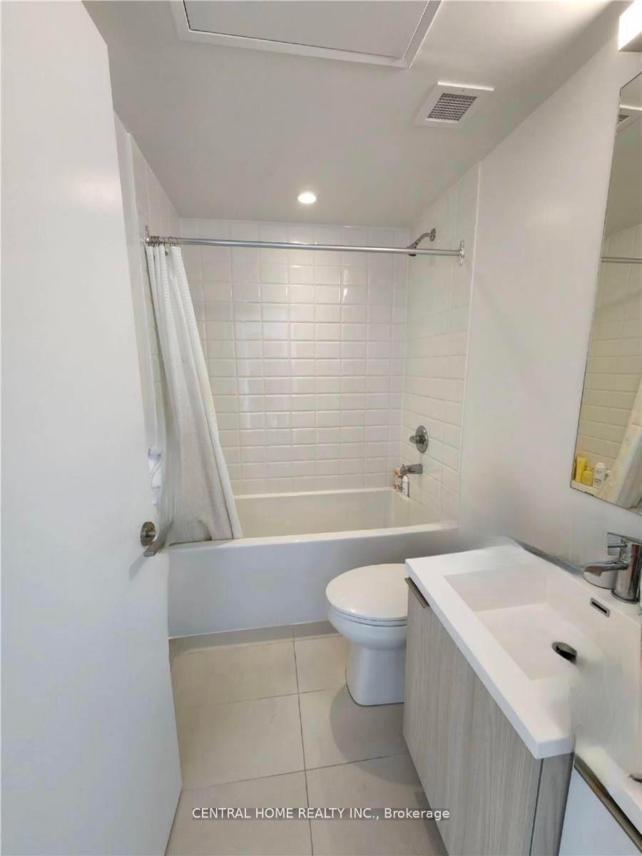 Photo 6 of Unit 1607, 203 College Street, Toronto, Kensington-Chinatown — HOMEH