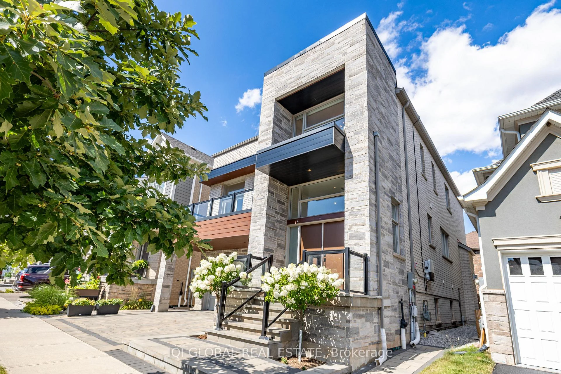 Photo 7 of 3329 Merion Gardens, Oakville, Glenorchy — HOMEH