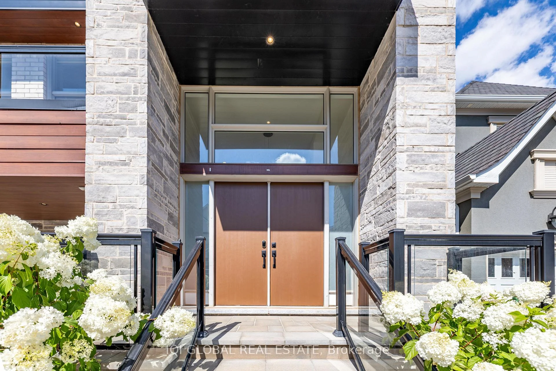 Photo 12 of 3329 Merion Gardens, Oakville, Glenorchy — HOMEH