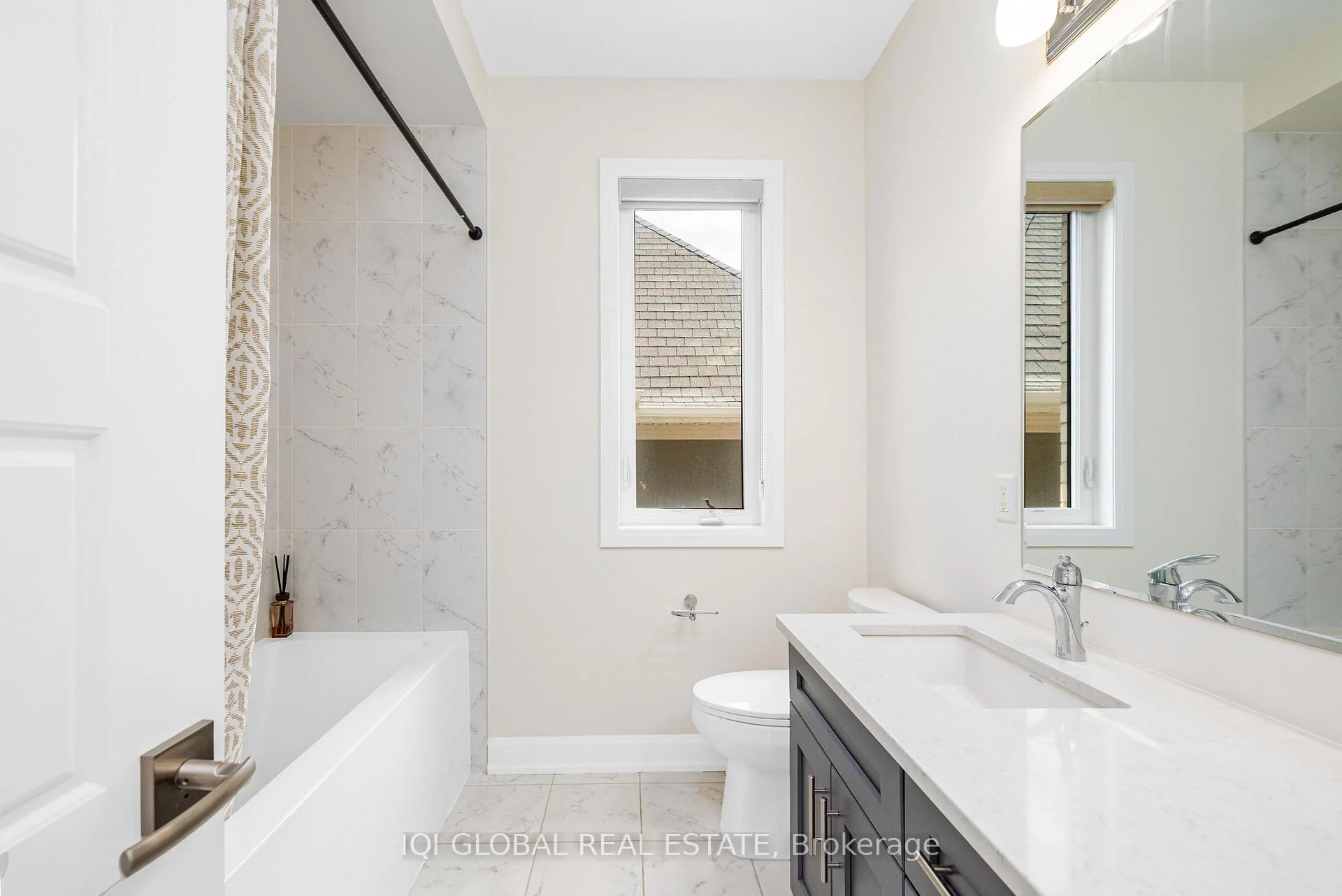 Photo 53 of 3329 Merion Gardens, Oakville, Glenorchy — HOMEH