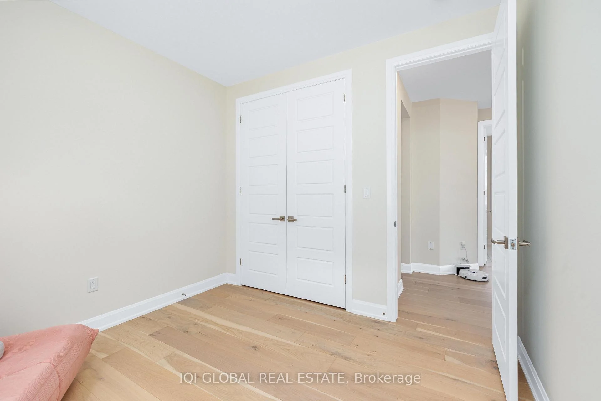 Photo 54 of 3329 Merion Gardens, Oakville, Glenorchy — HOMEH