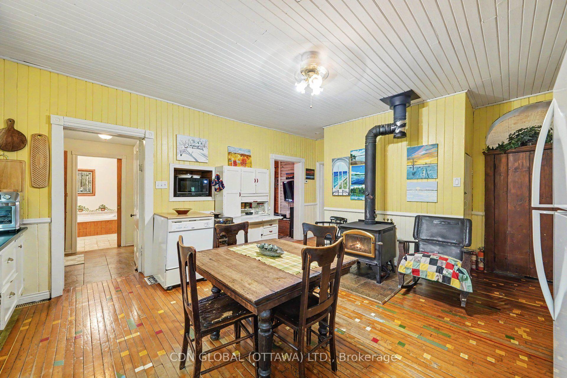 Photo 10 of 1495 York's Corners Road, Ottawa, Osgoode Twp North of Reg Rd 6 — HOMEH