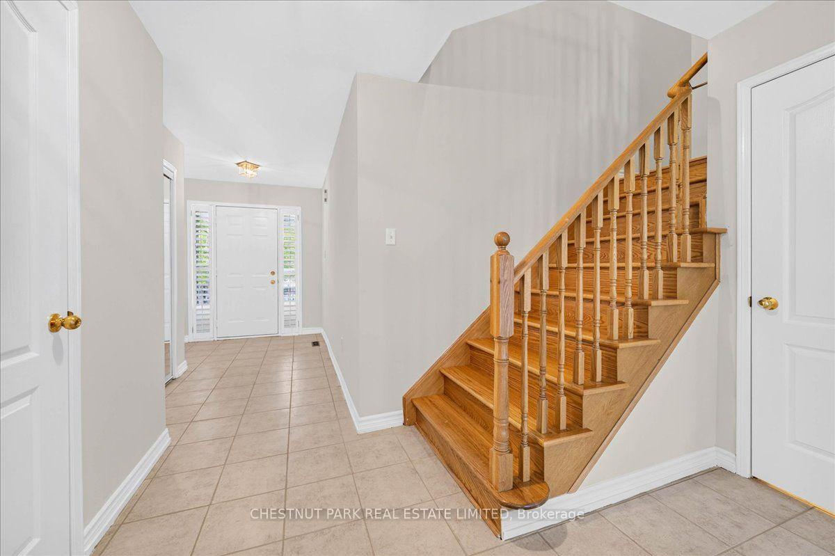 Photo 6 of 241 Banbrooke Crescent, Newmarket, Summerhill Estates — HOMEH