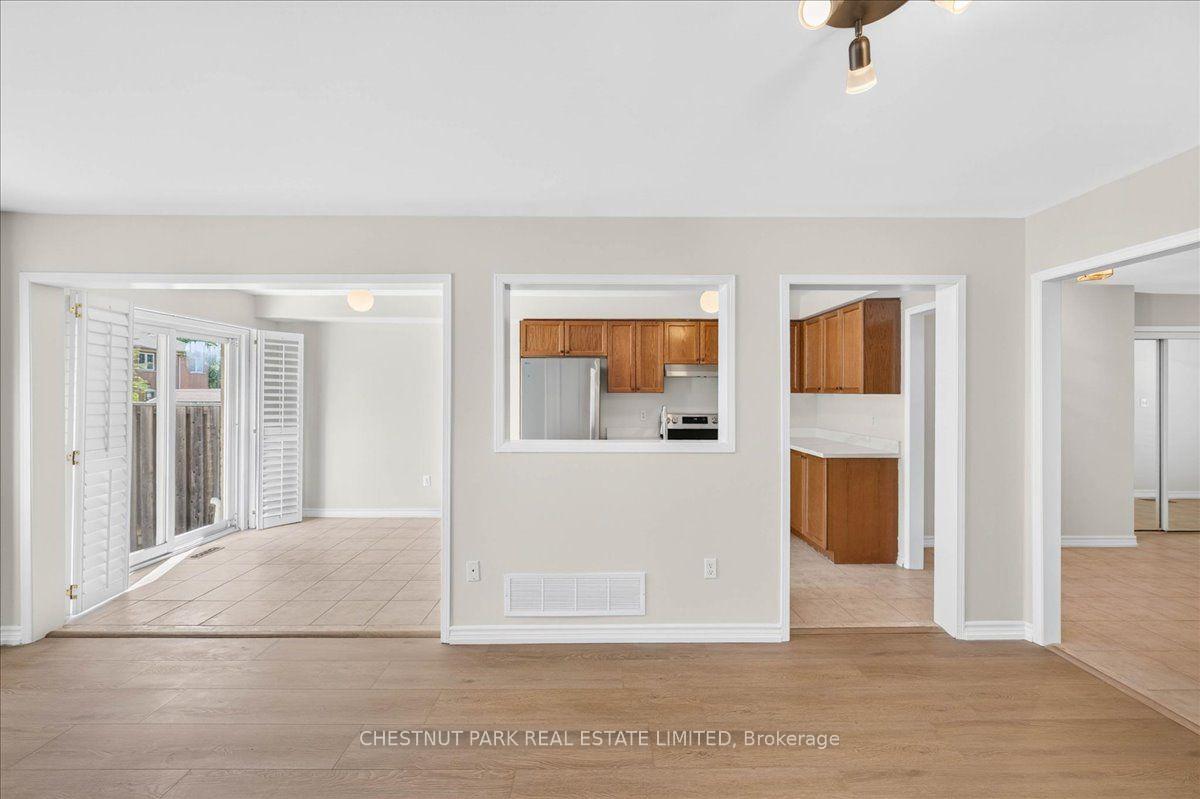 Photo 11 of 241 Banbrooke Crescent, Newmarket, Summerhill Estates — HOMEH