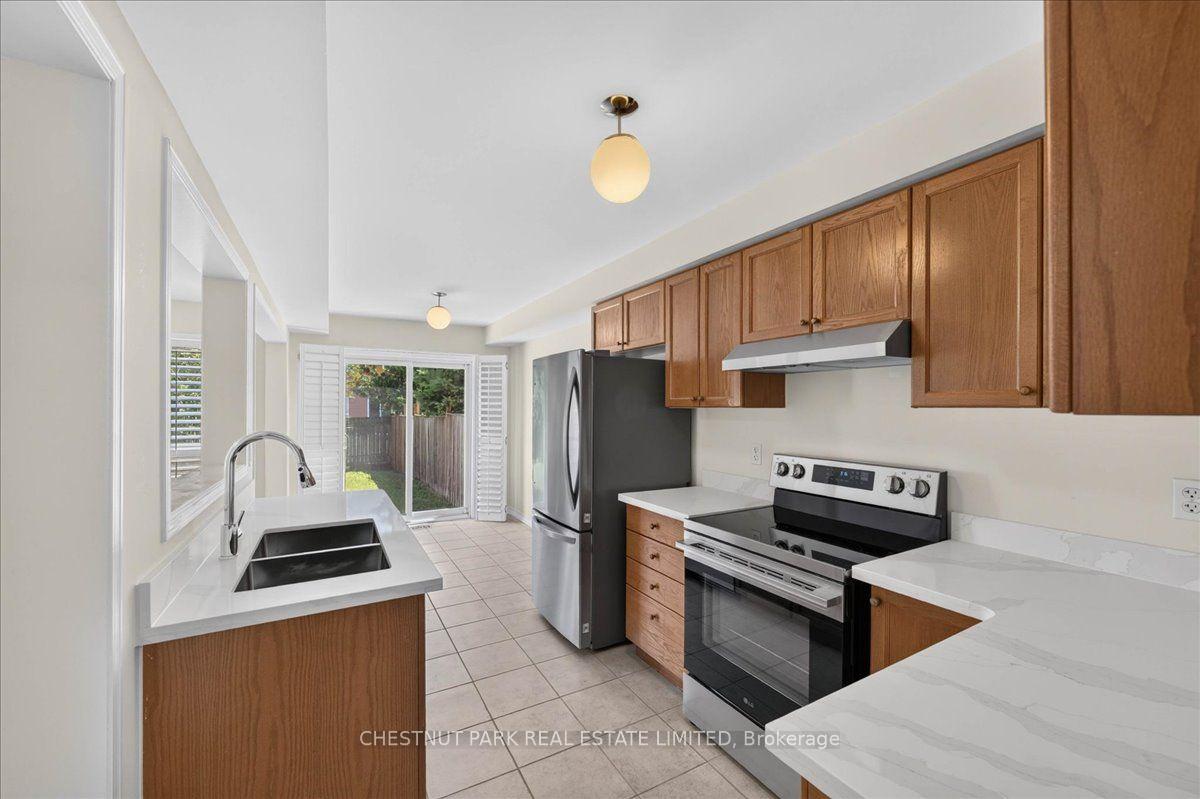 Photo 12 of 241 Banbrooke Crescent, Newmarket, Summerhill Estates — HOMEH
