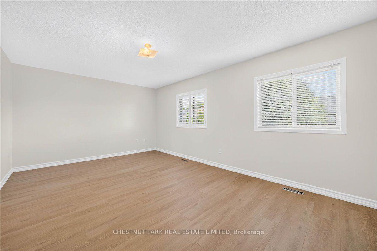 Photo 20 of 241 Banbrooke Crescent, Newmarket, Summerhill Estates — HOMEH