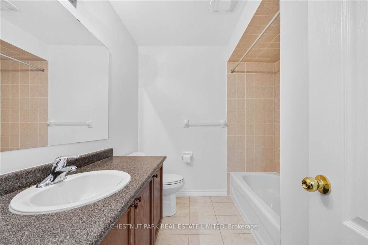 Photo 22 of 241 Banbrooke Crescent, Newmarket, Summerhill Estates — HOMEH
