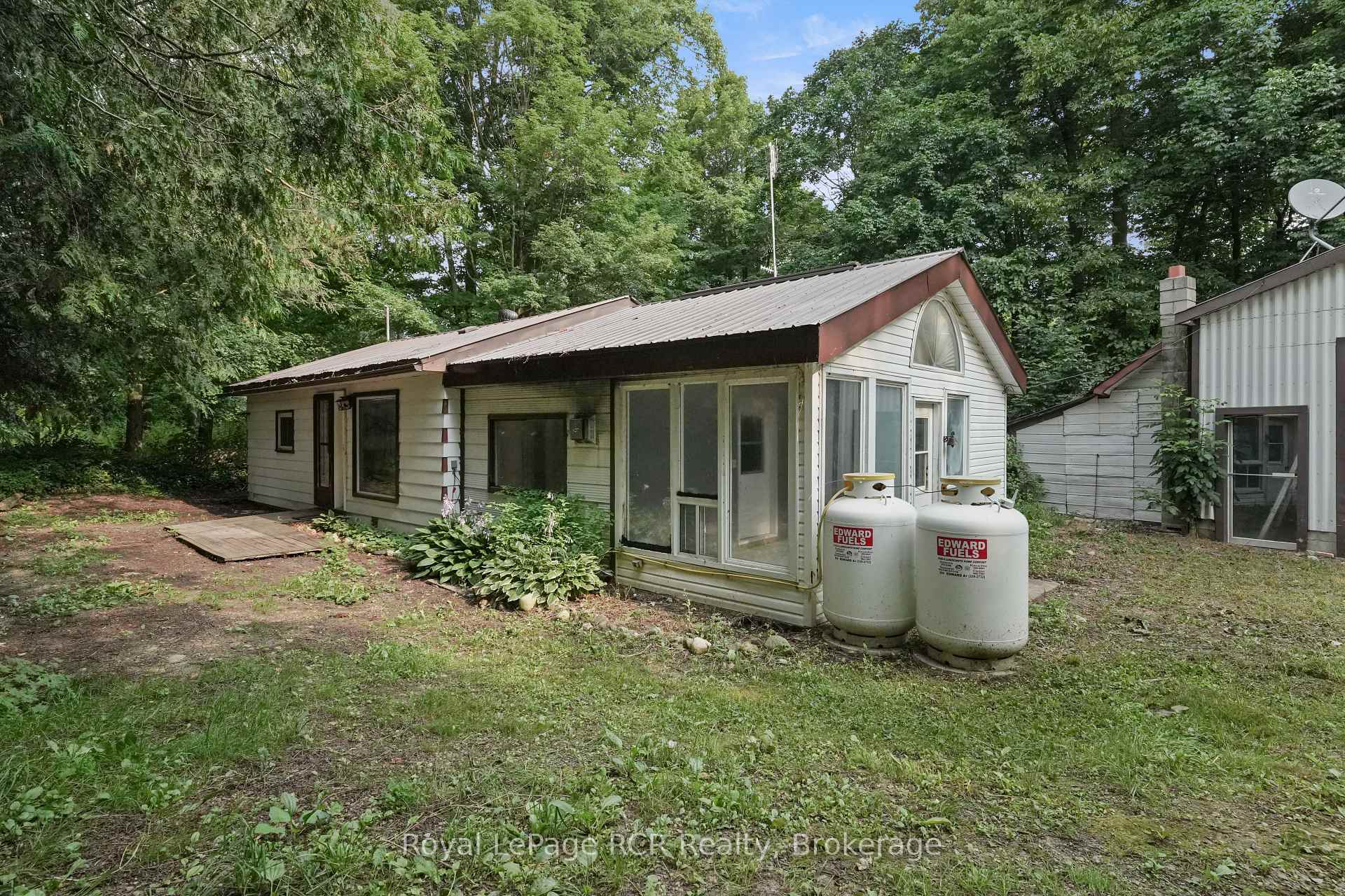 Photo 5 of 984 14 Concession E, Brockton — HOMEH
