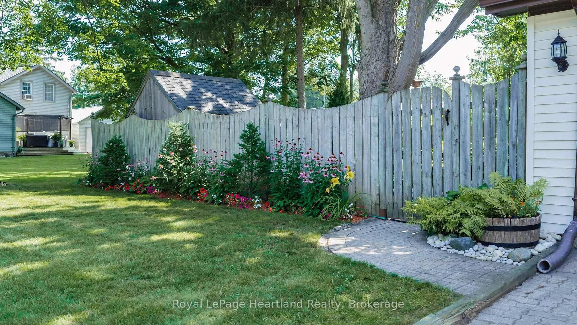 Photo 104 of 169 Ontario Street, Central Huron, Clinton — HOMEH
