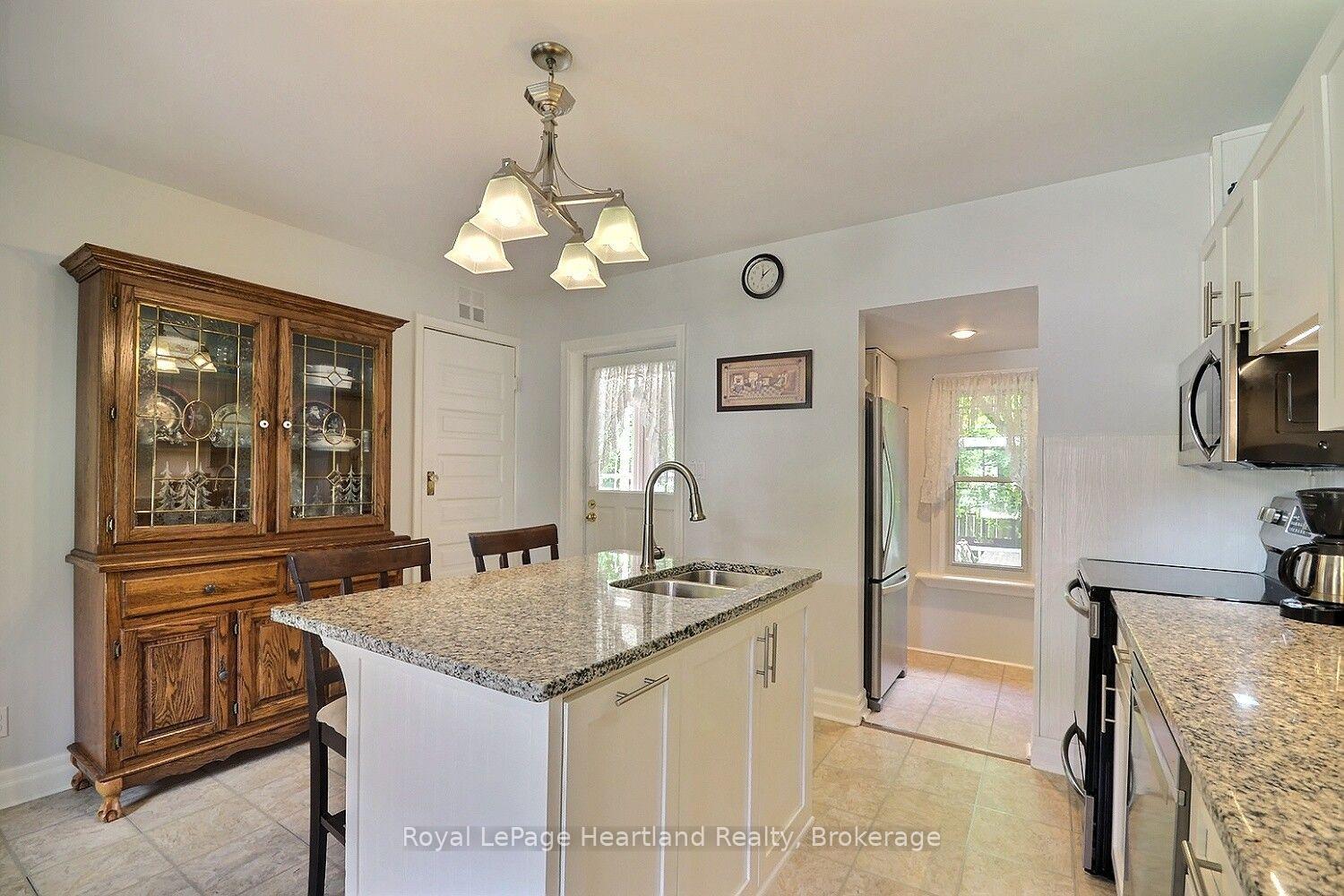 Photo 39 of 169 Ontario Street, Central Huron, Clinton — HOMEH