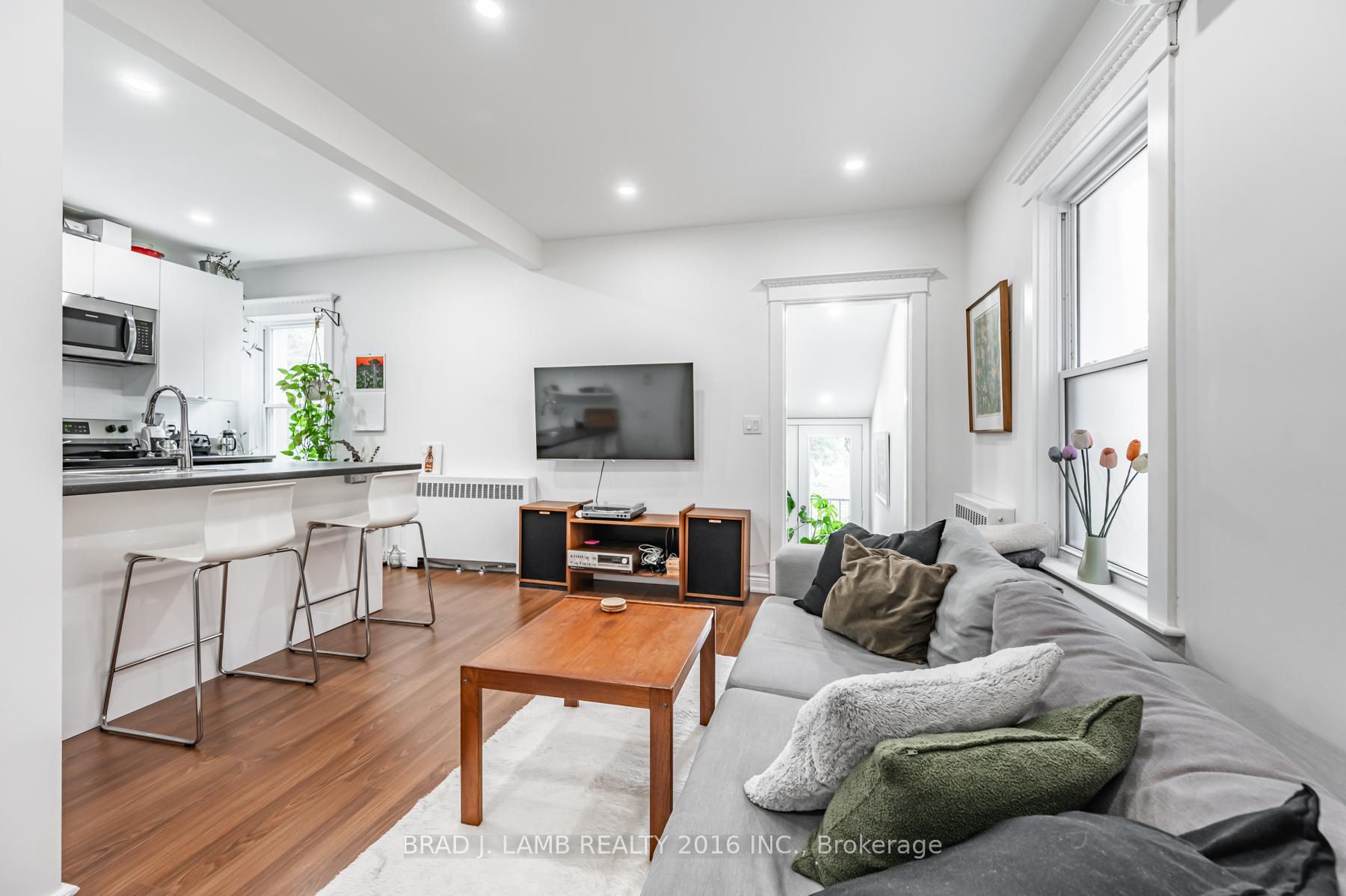 Photo 2 of Unit 4, 56 Wright Avenue, Toronto, Roncesvalles — HOMEH