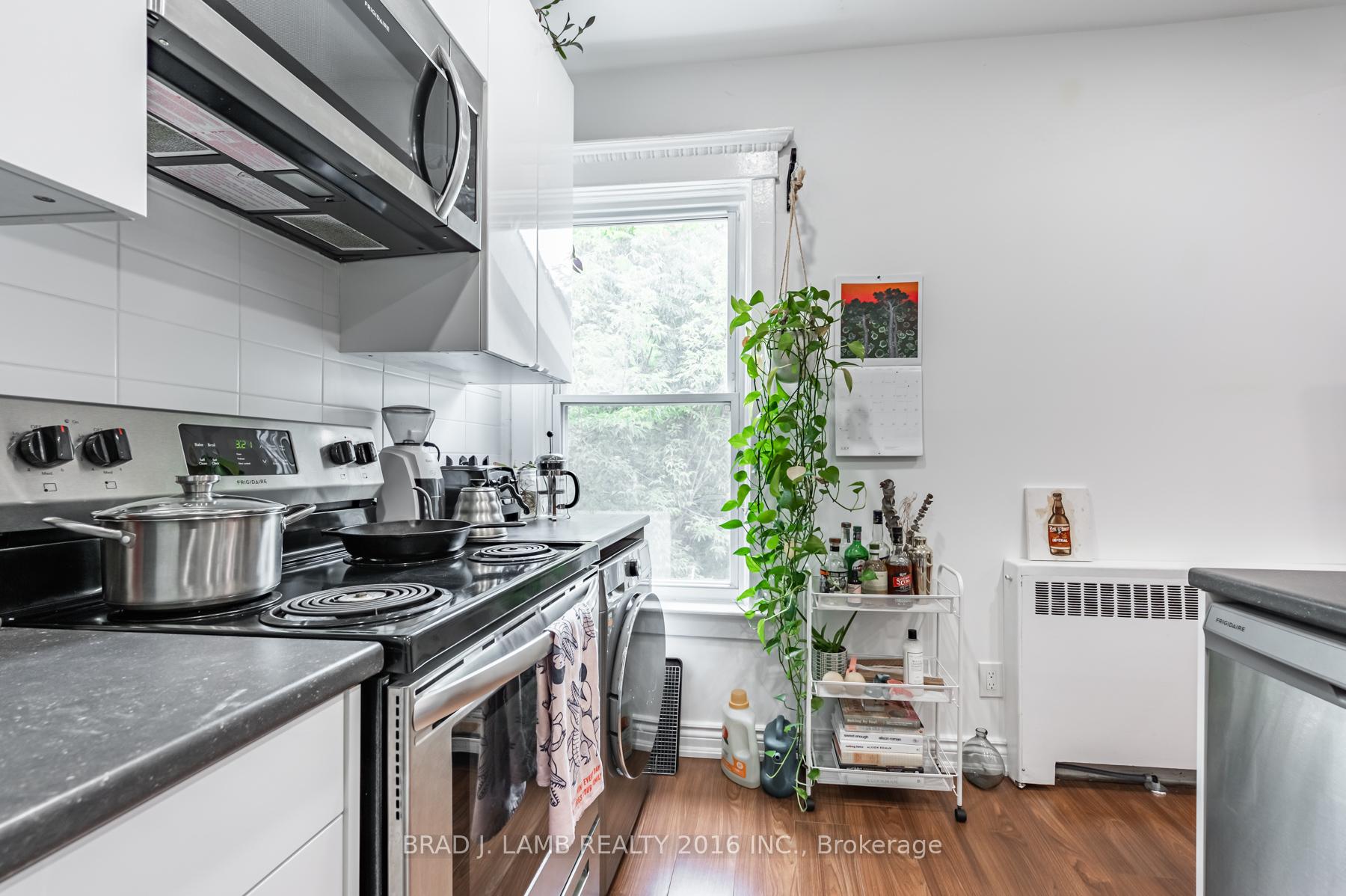 Photo 14 of Unit 4, 56 Wright Avenue, Toronto, Roncesvalles — HOMEH