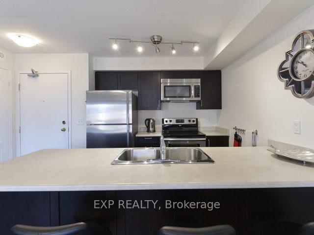 Photo 10 of Unit 7, 129 Isaac Devins Boulevard, North York, Humberlea-Pelmo Park — HOMEH