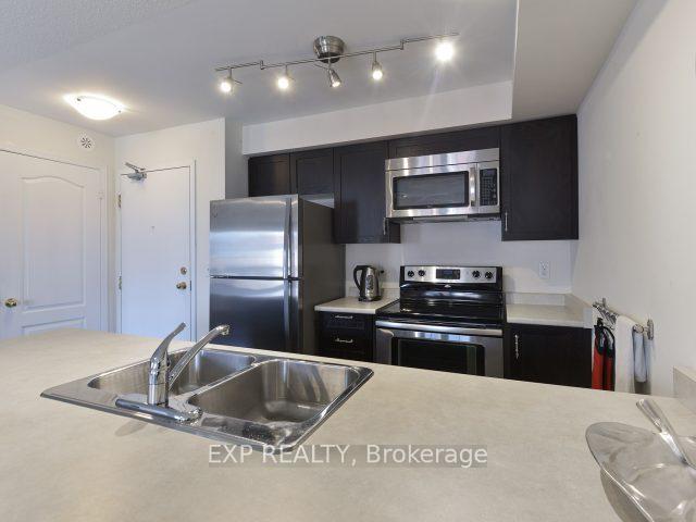 Photo 11 of Unit 7, 129 Isaac Devins Boulevard, North York, Humberlea-Pelmo Park — HOMEH