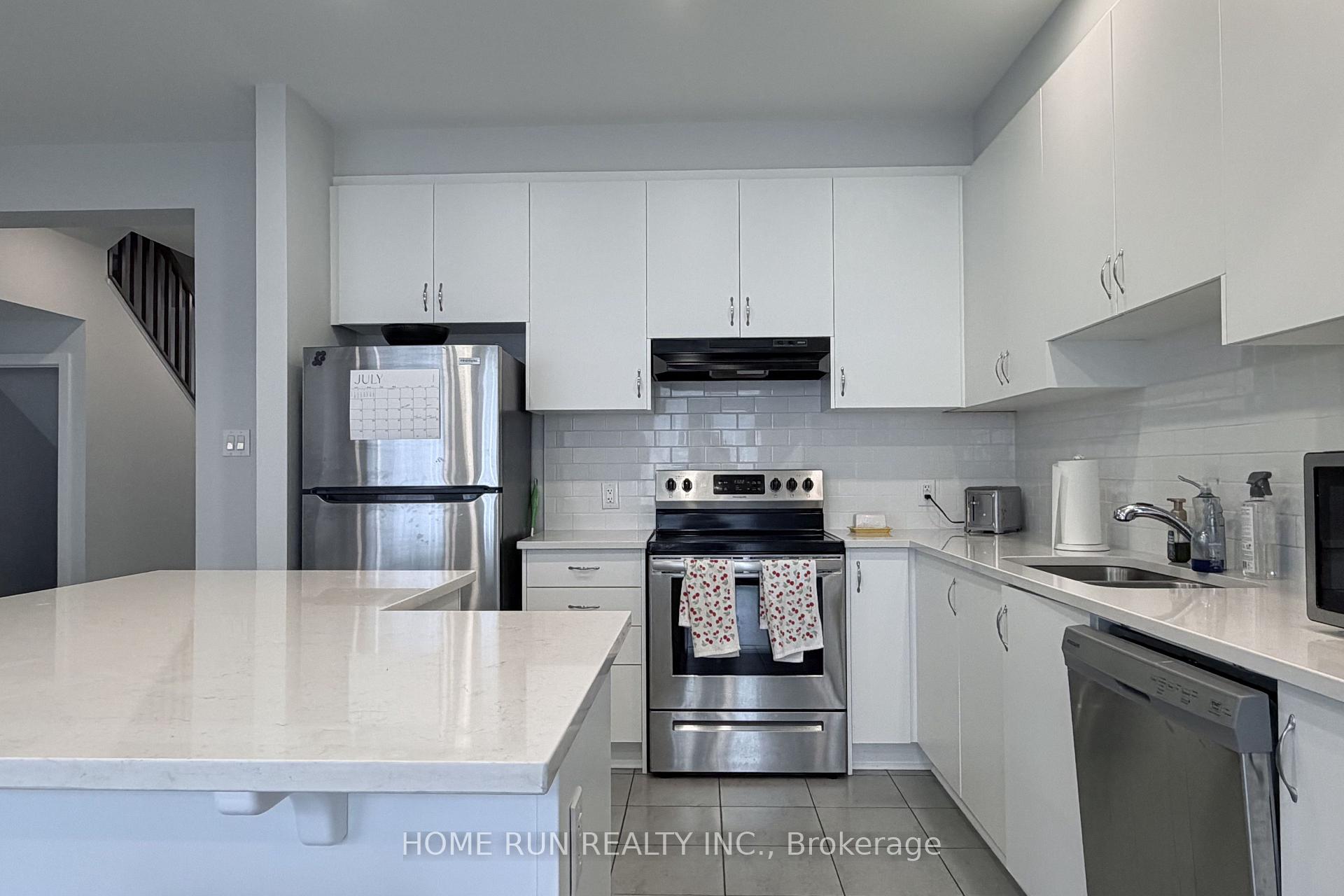 Photo 7 of 219 Billrian Crescent, Ottawa, Stittsville (North) — HOMEH
