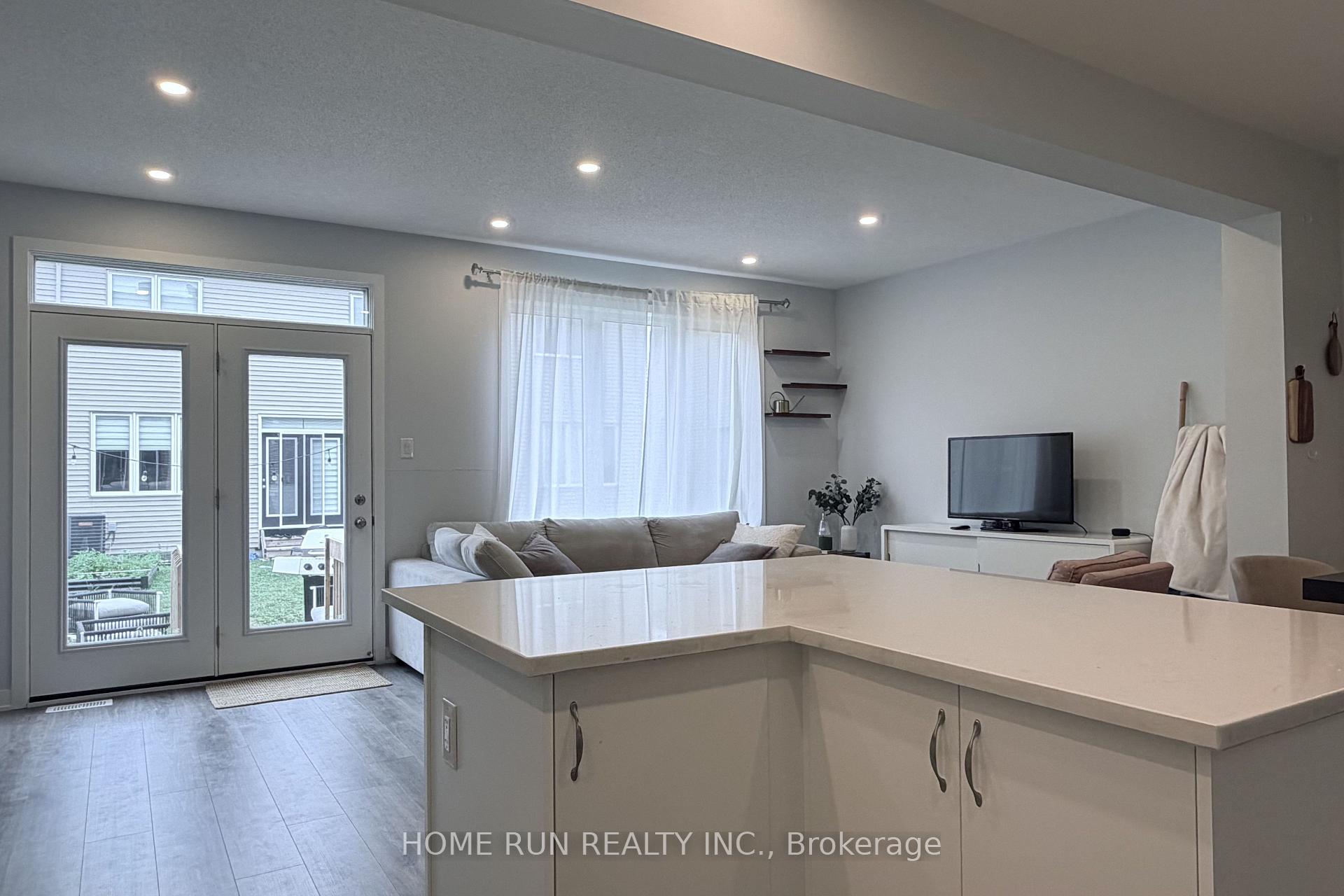 Photo 8 of 219 Billrian Crescent, Ottawa, Stittsville (North) — HOMEH