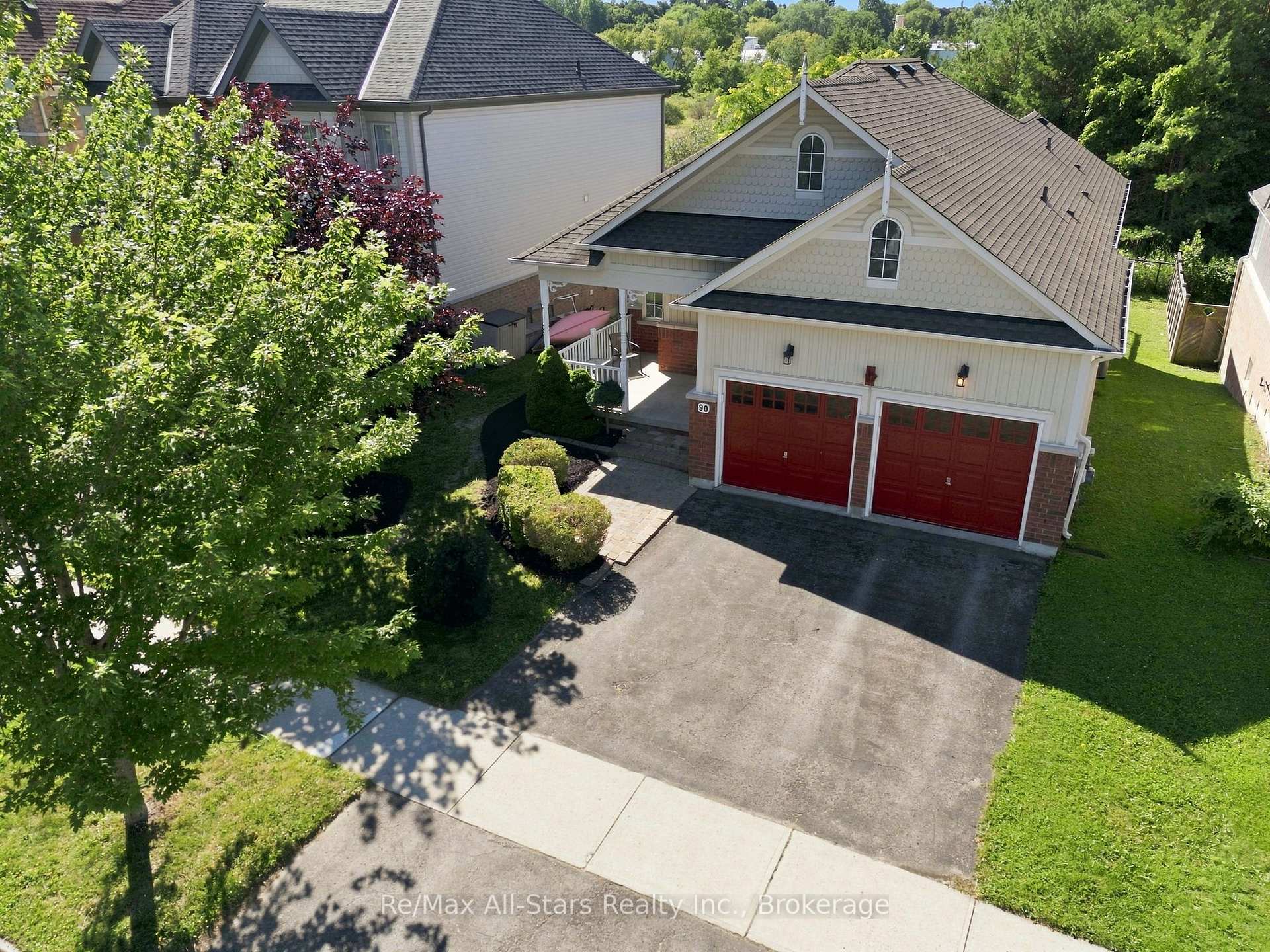 Photo 2 of 90 Roseborough Drive, Scugog, Port Perry — HOMEH