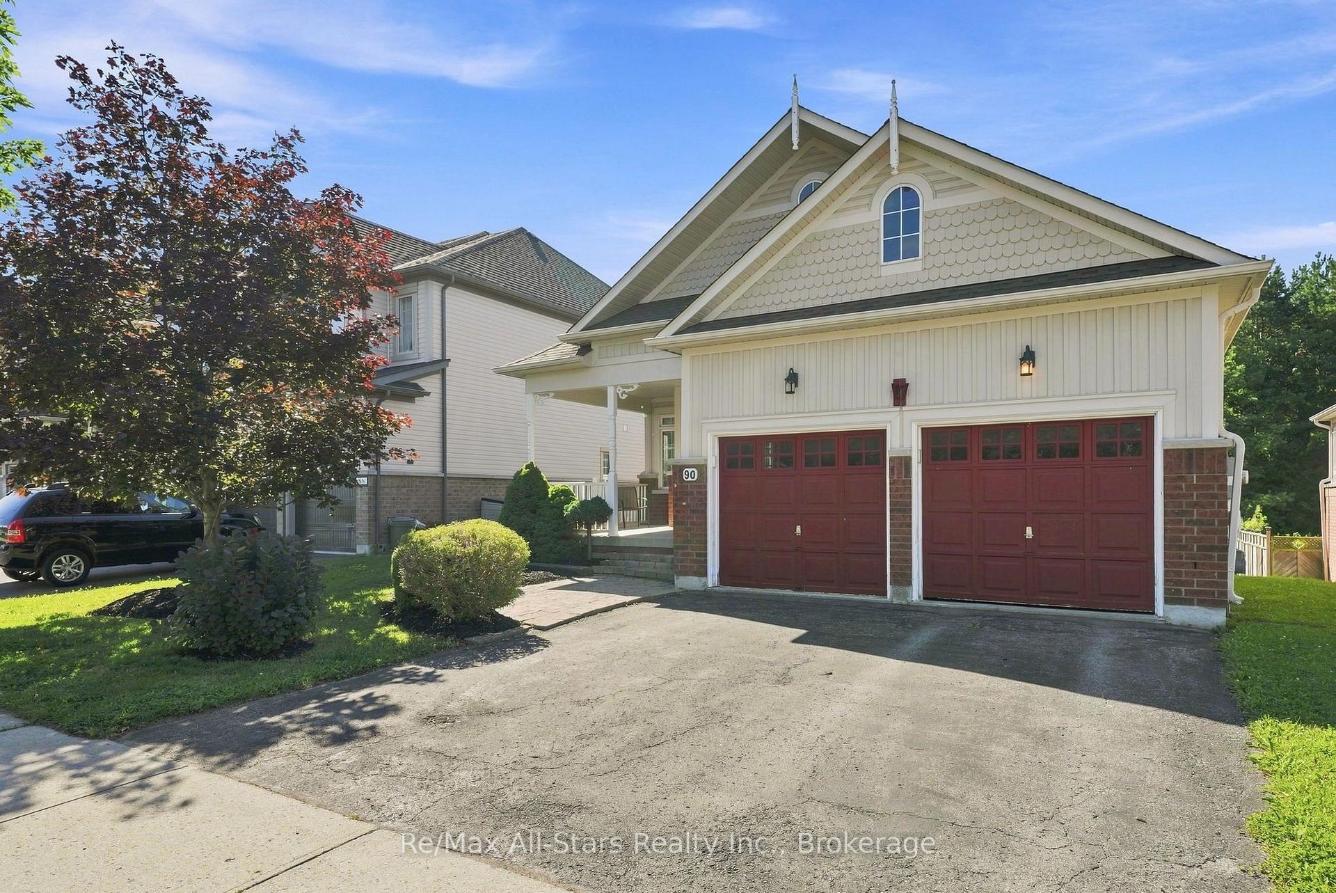 Photo 3 of 90 Roseborough Drive, Scugog, Port Perry — HOMEH