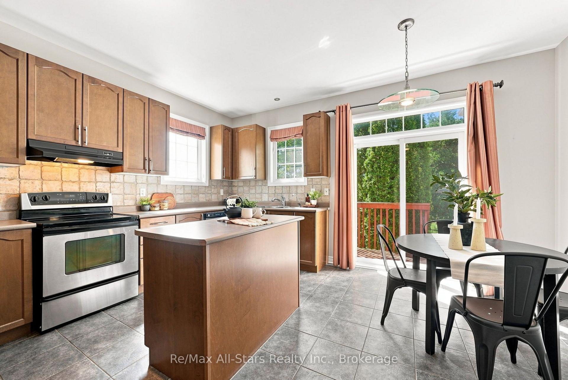 Photo 13 of 90 Roseborough Drive, Scugog, Port Perry — HOMEH