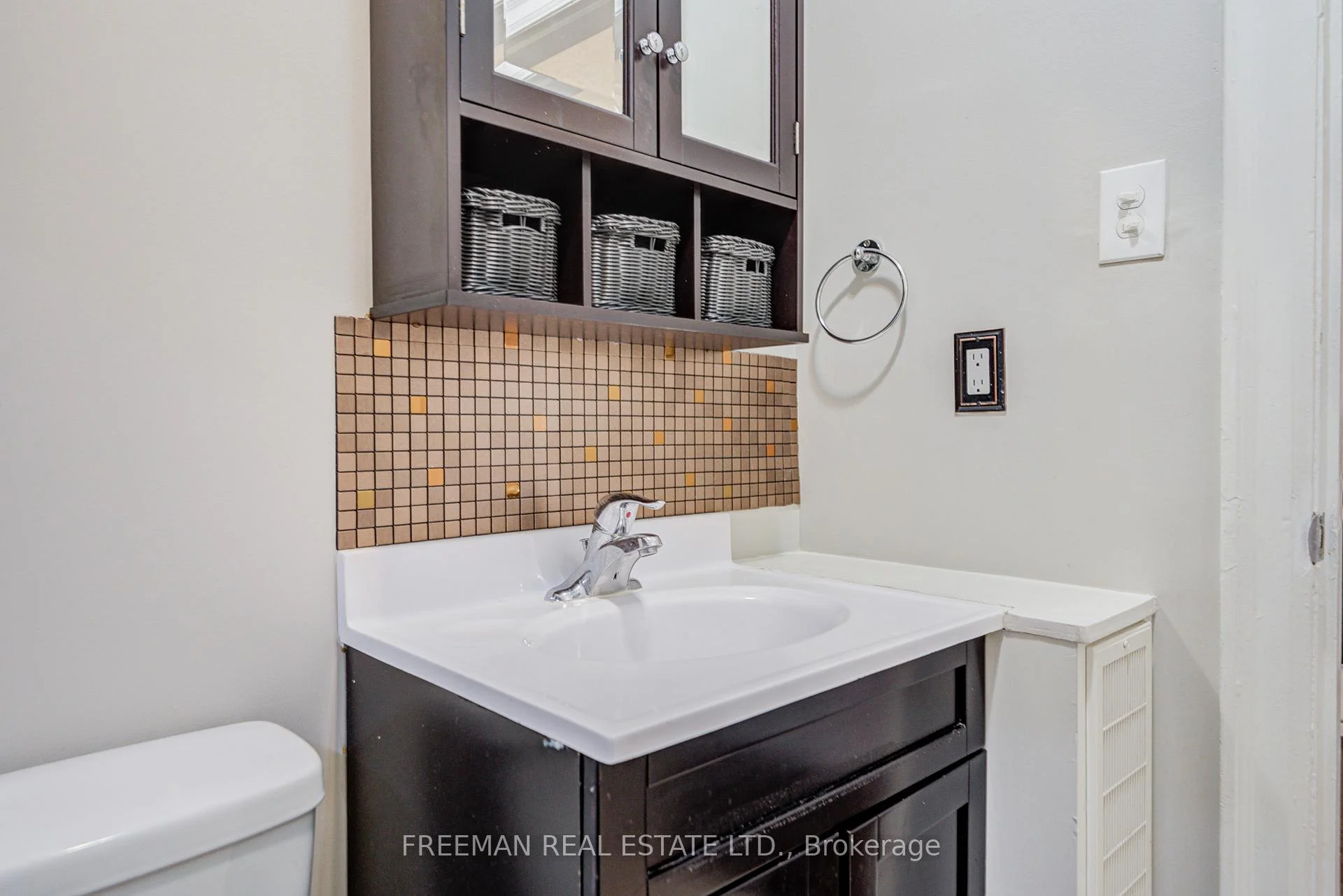 Photo 23 of Unit Bsmt, 723 Euclid Avenue, Toronto, The Annex — HOMEH