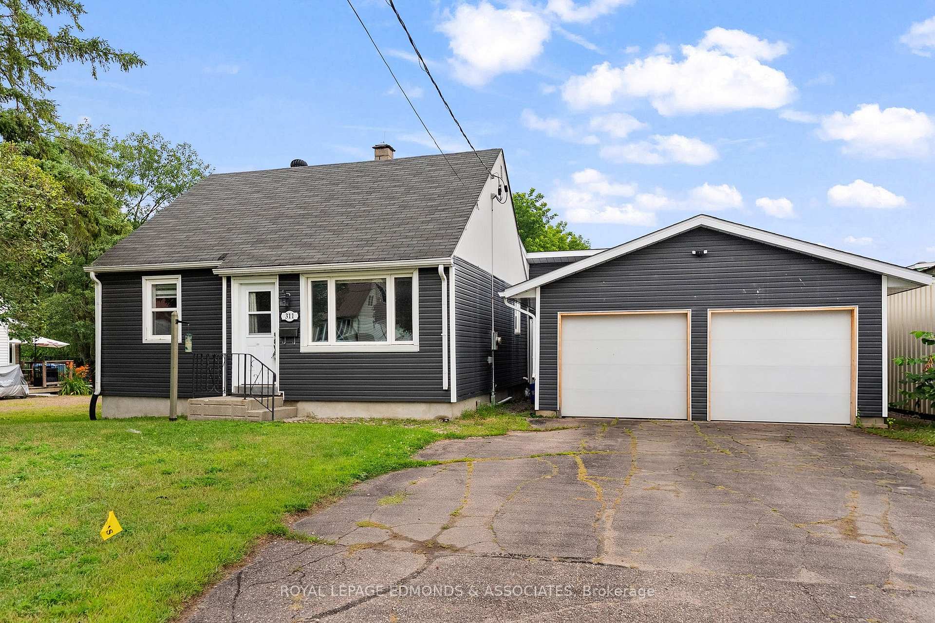 Photo of 311 Julien Street