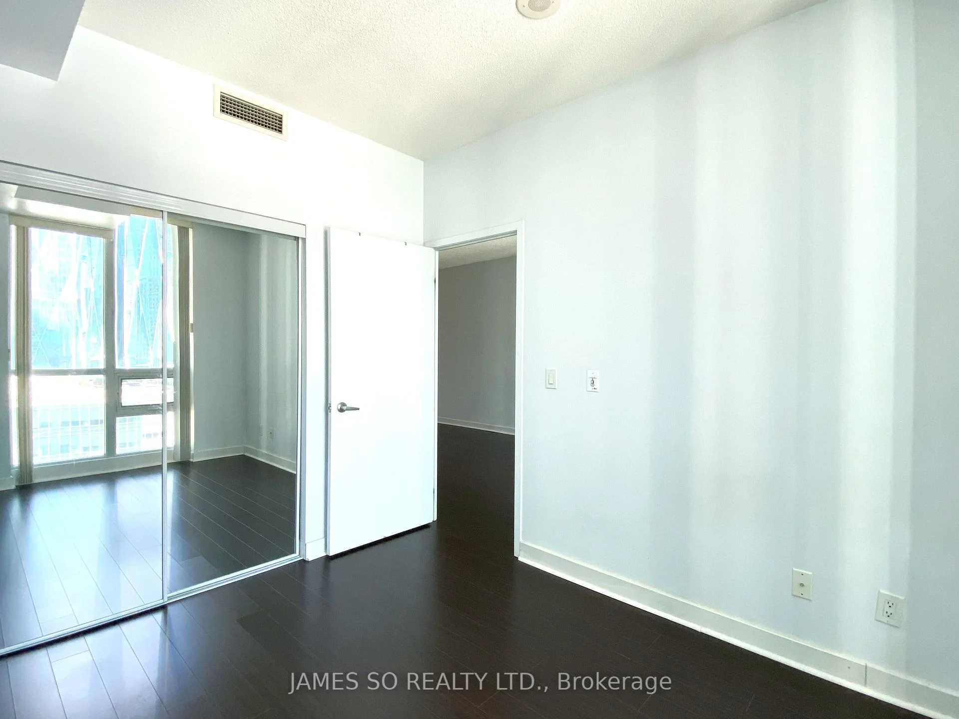 Photo 32 of Unit 1901, 12 Yonge Street, Toronto, Waterfront Communities — HOMEH
