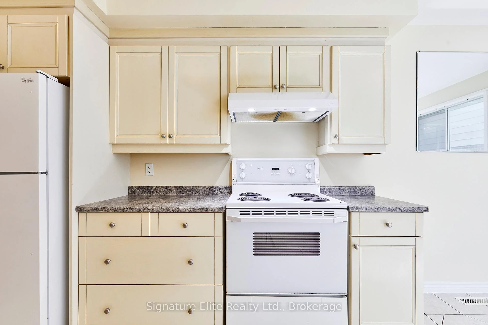 Photo 5 of Unit Lower, 903 King Street E, Oshawa, Donevan — HOMEH