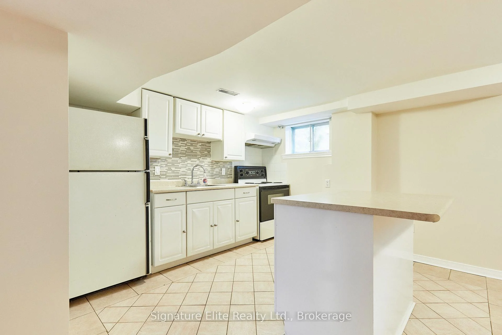 Photo 19 of Unit Lower, 903 King Street E, Oshawa, Donevan — HOMEH