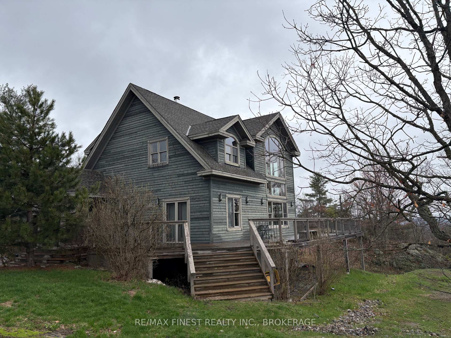 Photo 3 of 1035 Sweetfern Lane, Frontenac, Frontenac South — HOMEH