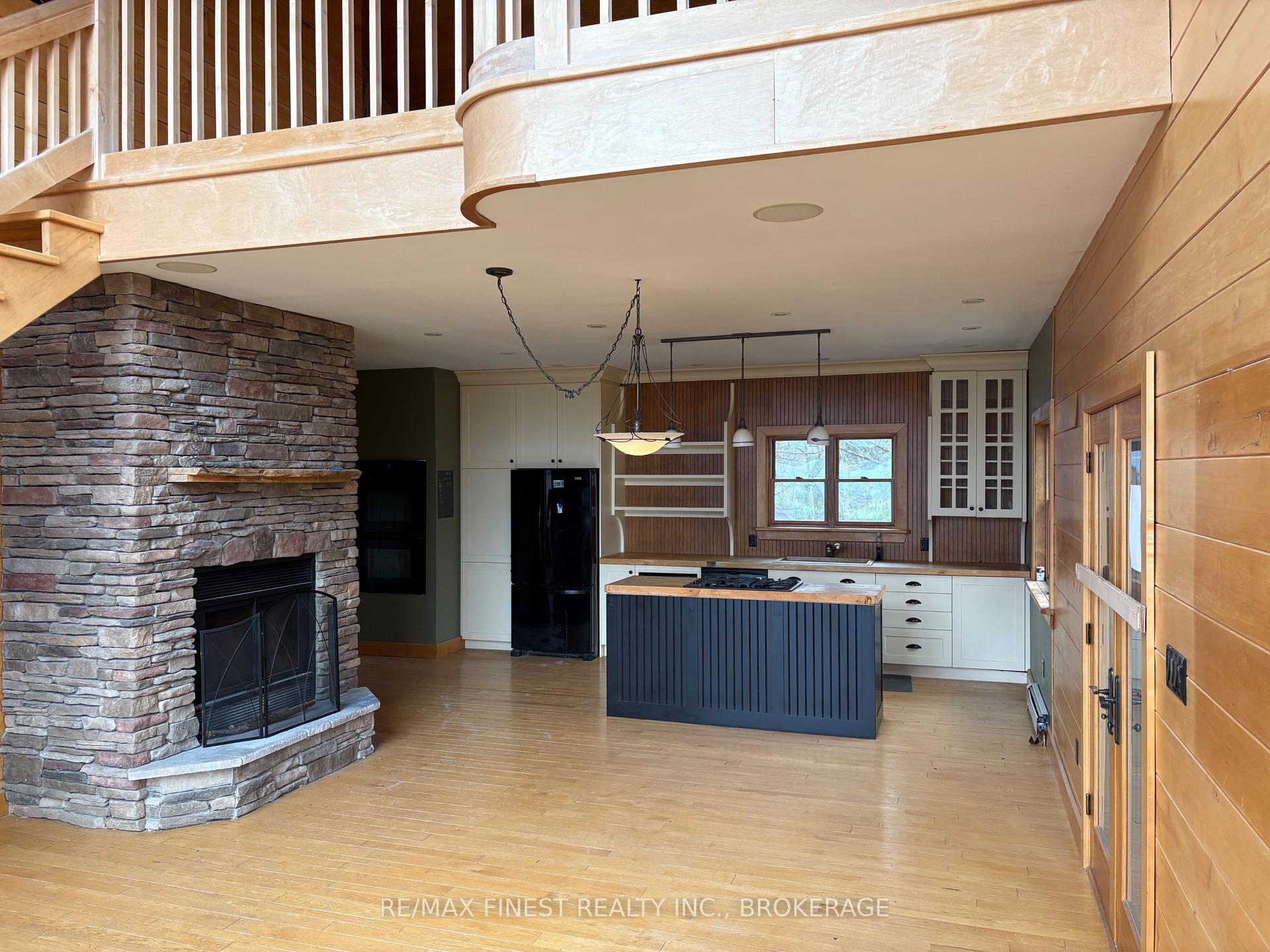 Photo 6 of 1035 Sweetfern Lane, Frontenac, Frontenac South — HOMEH