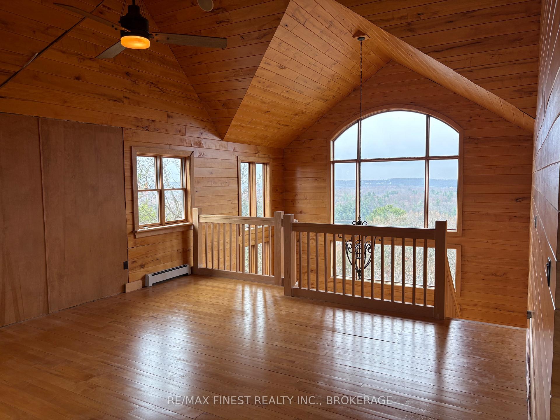Photo 13 of 1035 Sweetfern Lane, Frontenac, Frontenac South — HOMEH