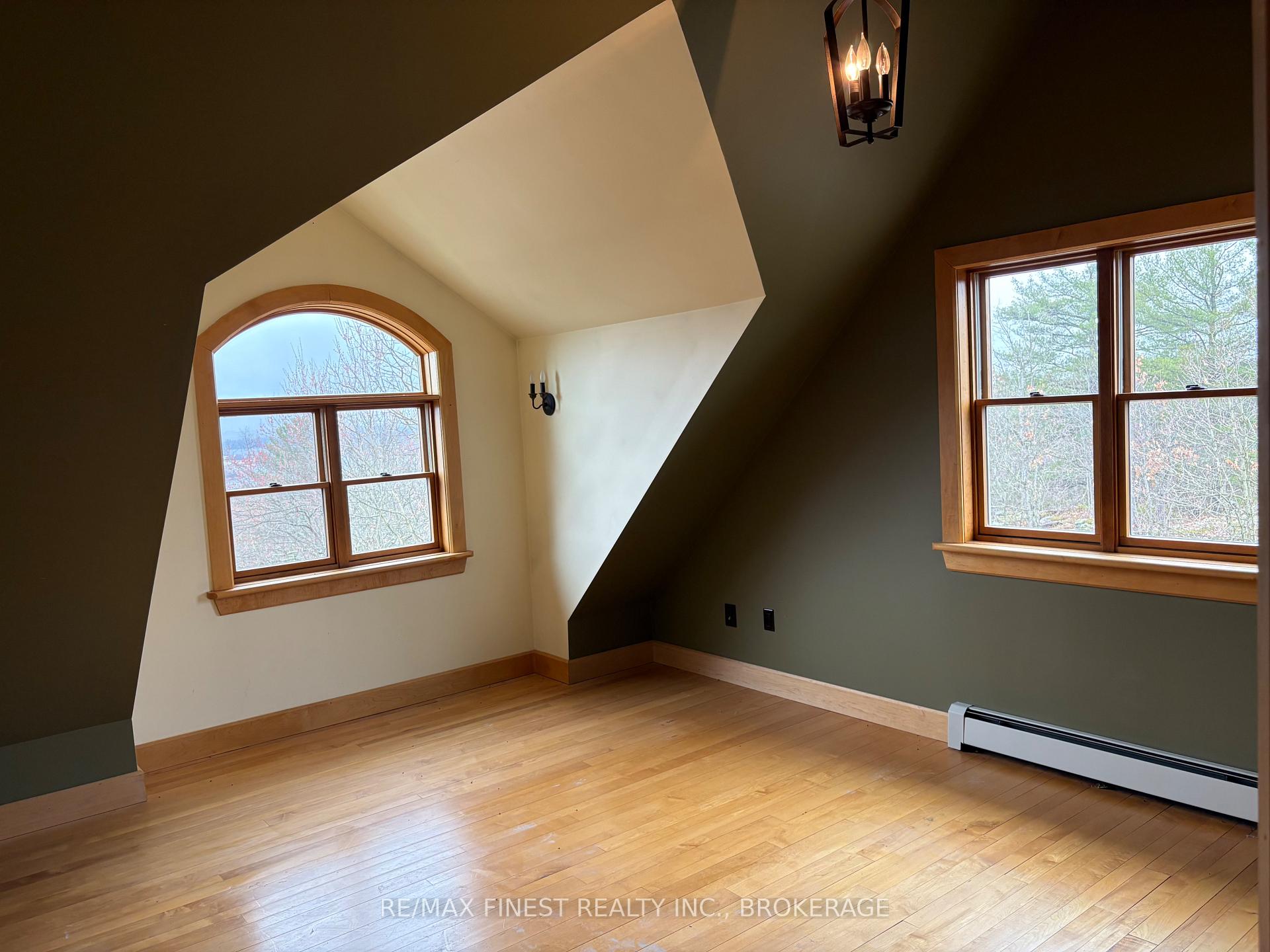 Photo 16 of 1035 Sweetfern Lane, Frontenac, Frontenac South — HOMEH
