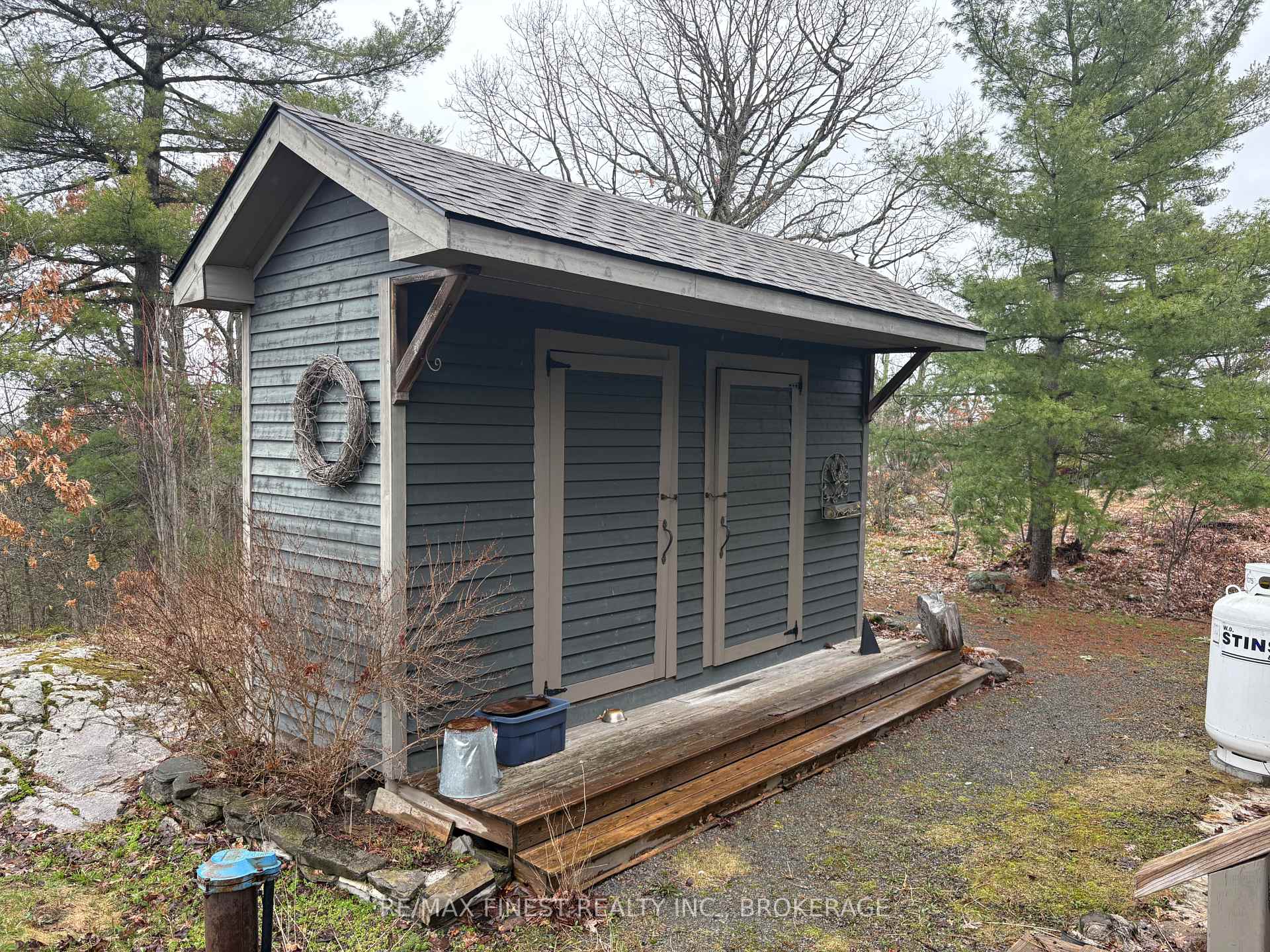 Photo 26 of 1035 Sweetfern Lane, Frontenac, Frontenac South — HOMEH