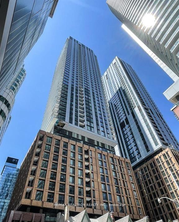 Photo 1 of Unit 712, 8 Widmer Street, Toronto, Waterfront Communities — HOMEH