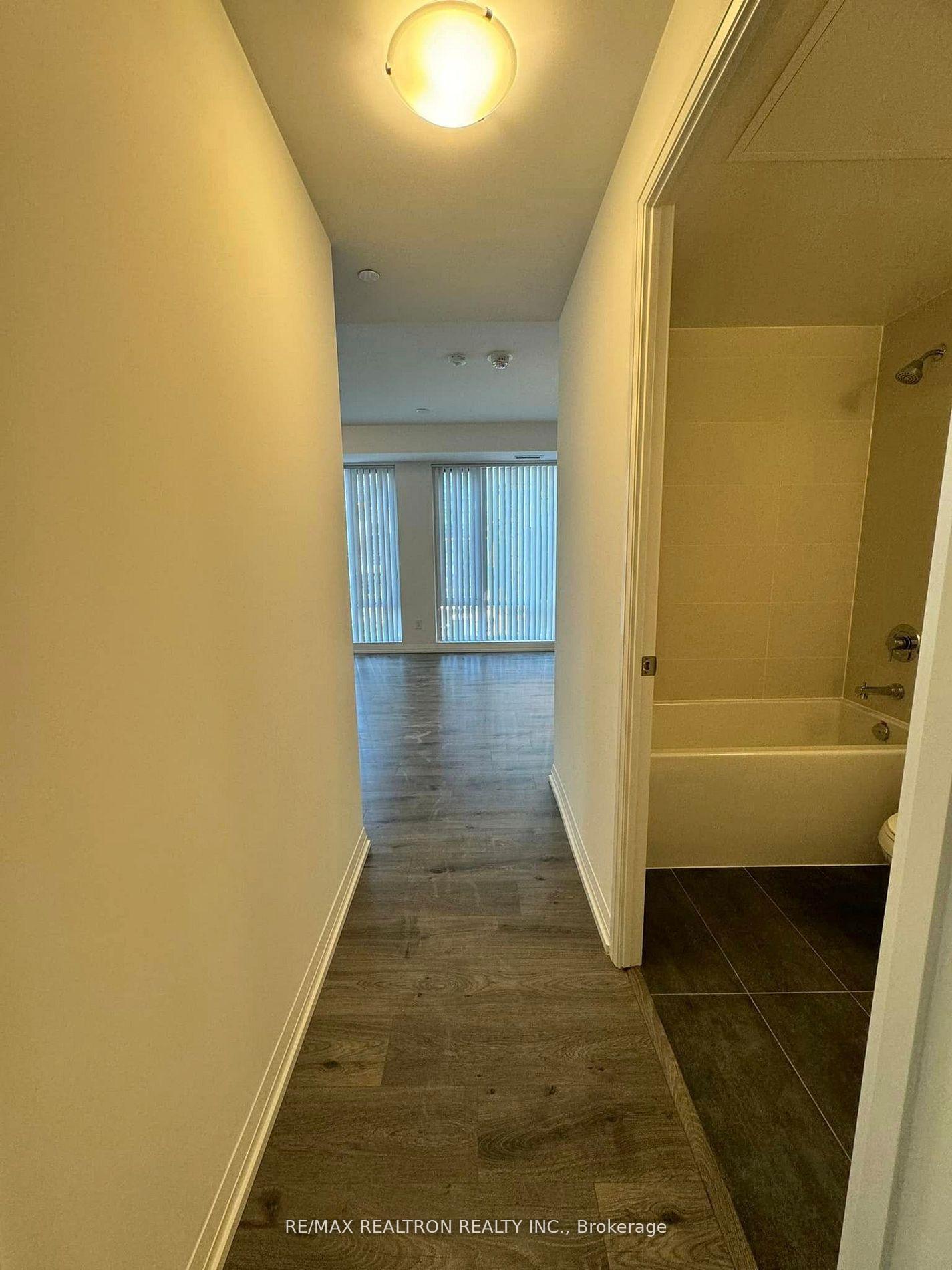 Photo 10 of Unit 712, 8 Widmer Street, Toronto, Waterfront Communities — HOMEH