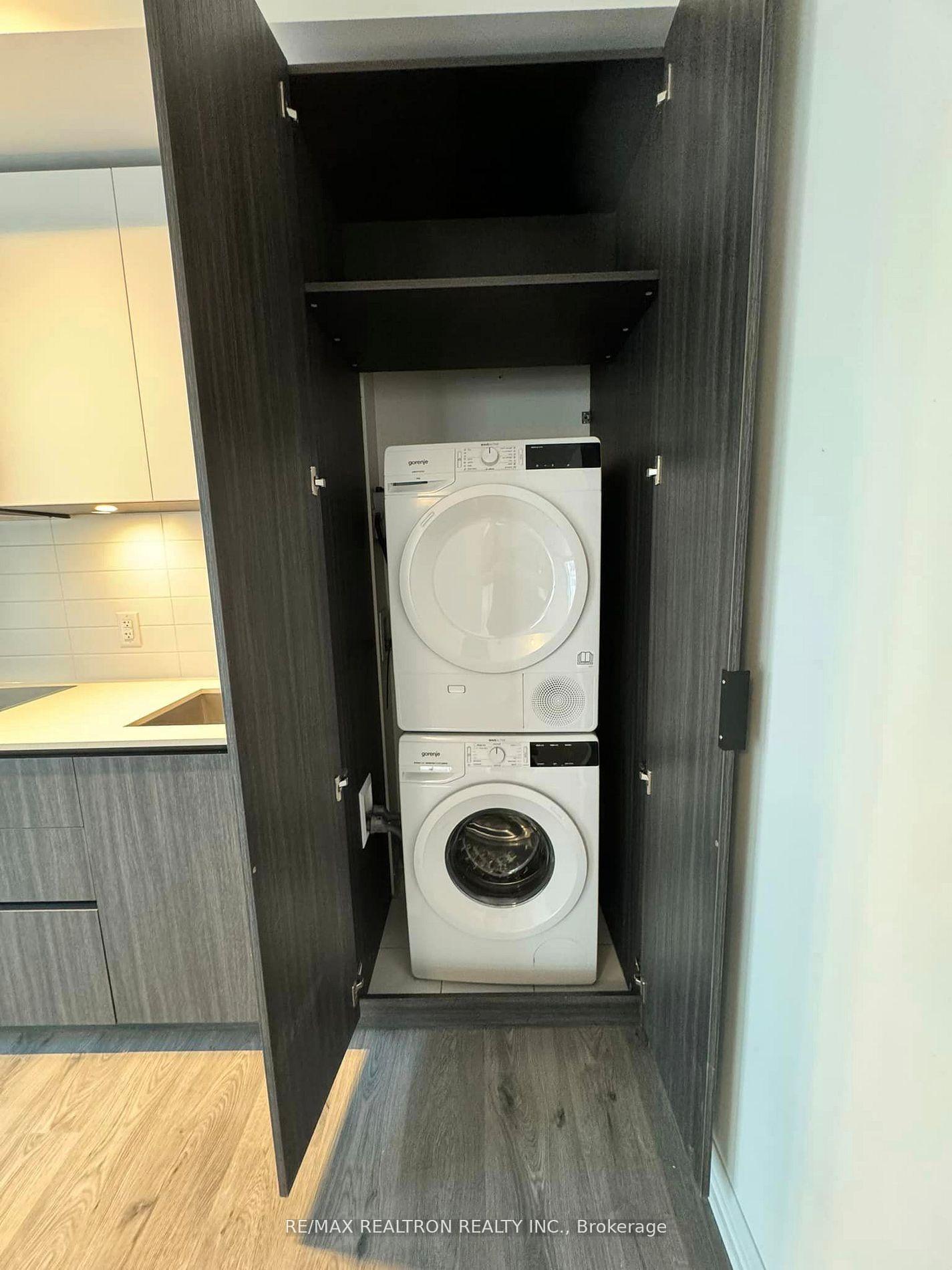 Photo 15 of Unit 712, 8 Widmer Street, Toronto, Waterfront Communities — HOMEH