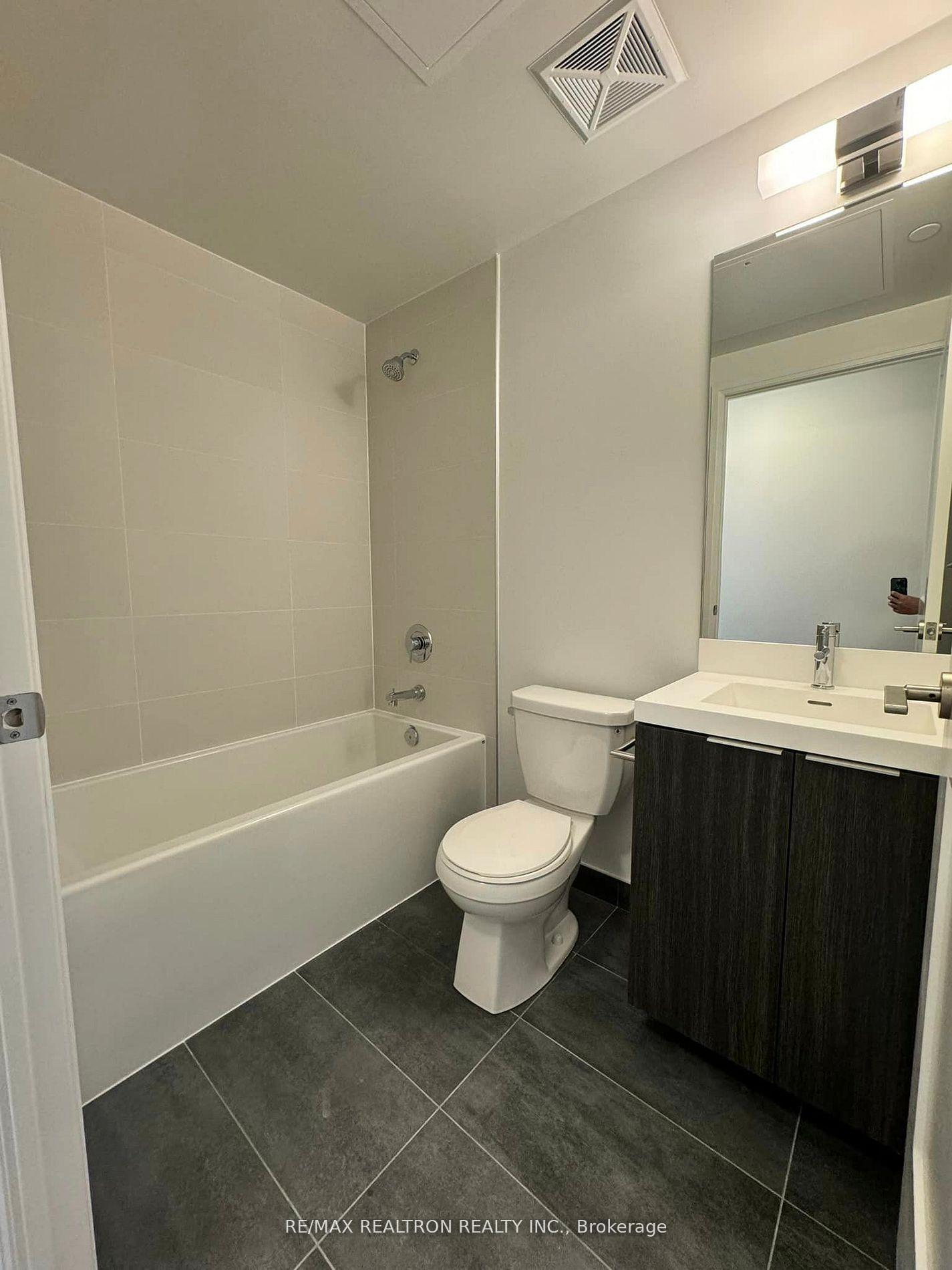 Photo 16 of Unit 712, 8 Widmer Street, Toronto, Waterfront Communities — HOMEH