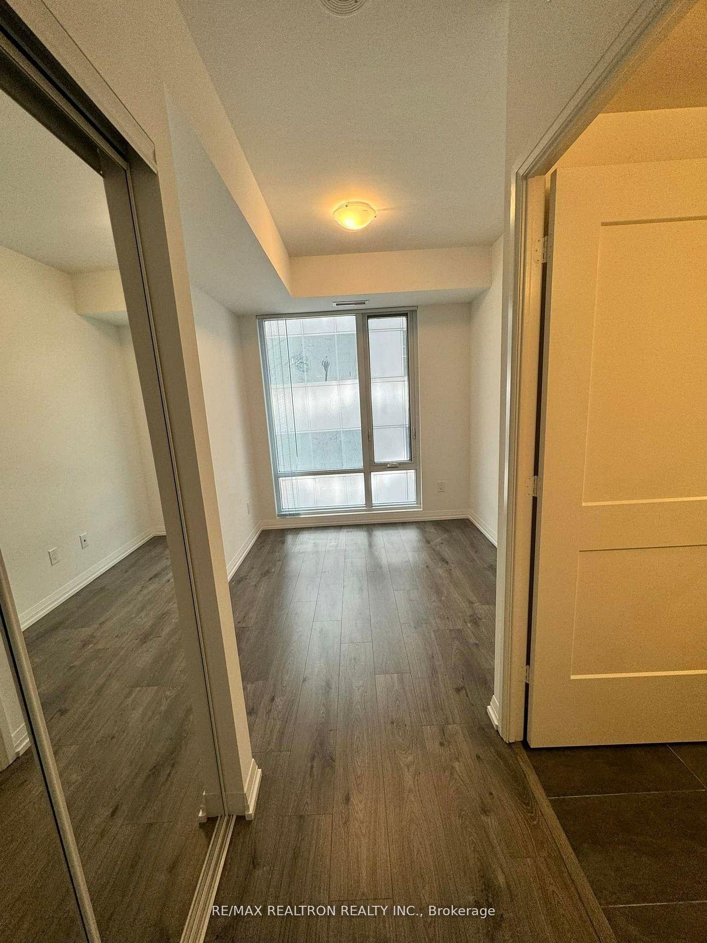 Photo 18 of Unit 712, 8 Widmer Street, Toronto, Waterfront Communities — HOMEH