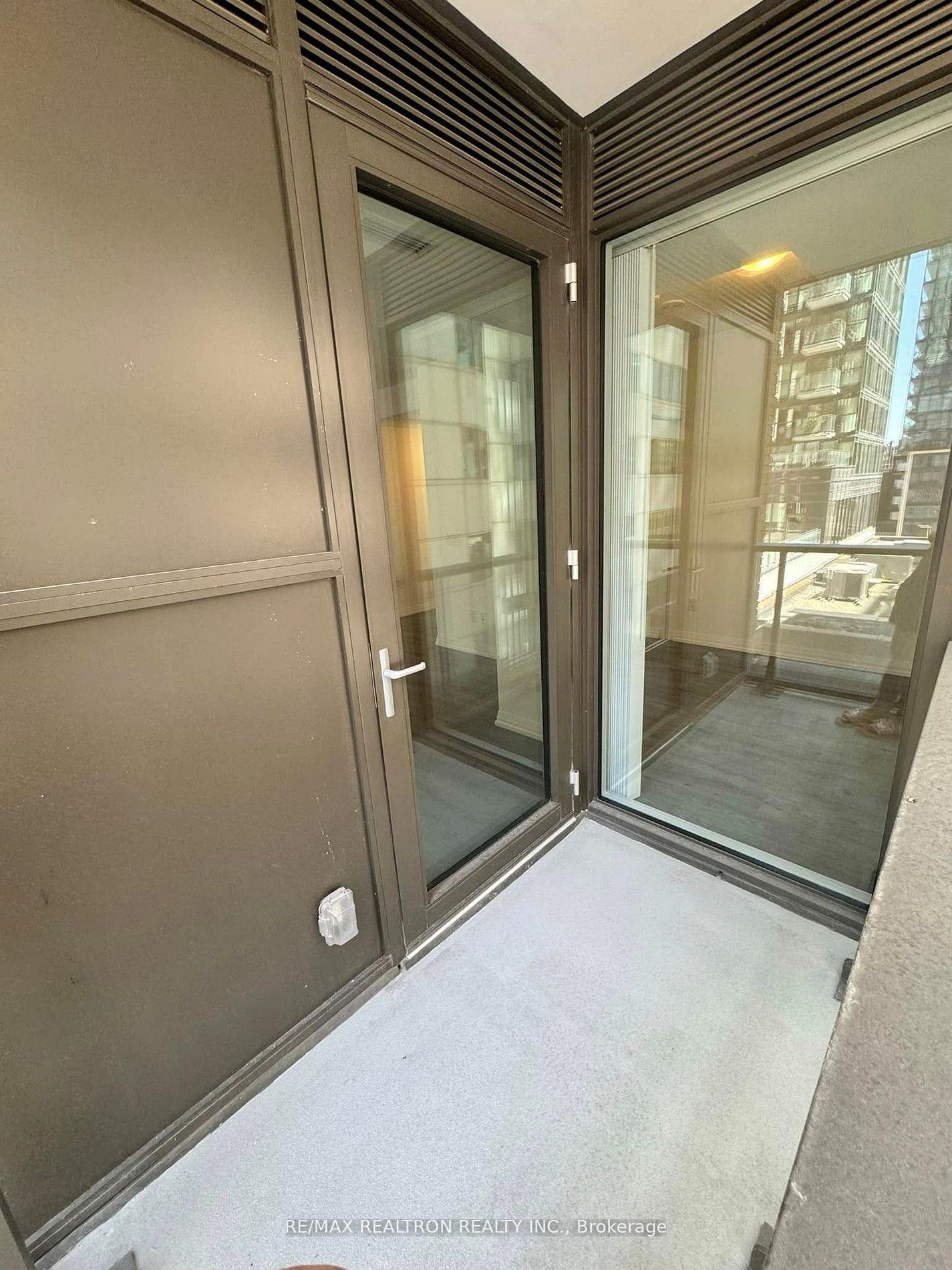 Photo 19 of Unit 712, 8 Widmer Street, Toronto, Waterfront Communities — HOMEH